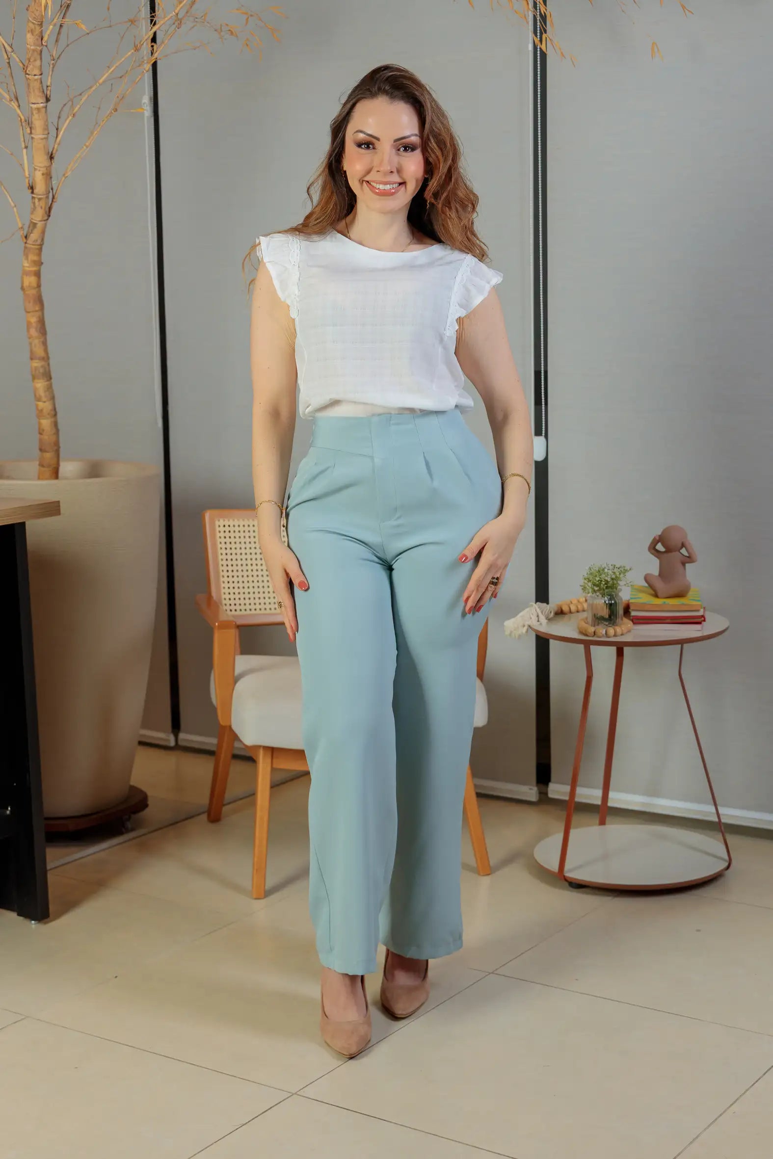 Calça Corte Reto Alfaiataria Detalhe Cós Eloísa Azul