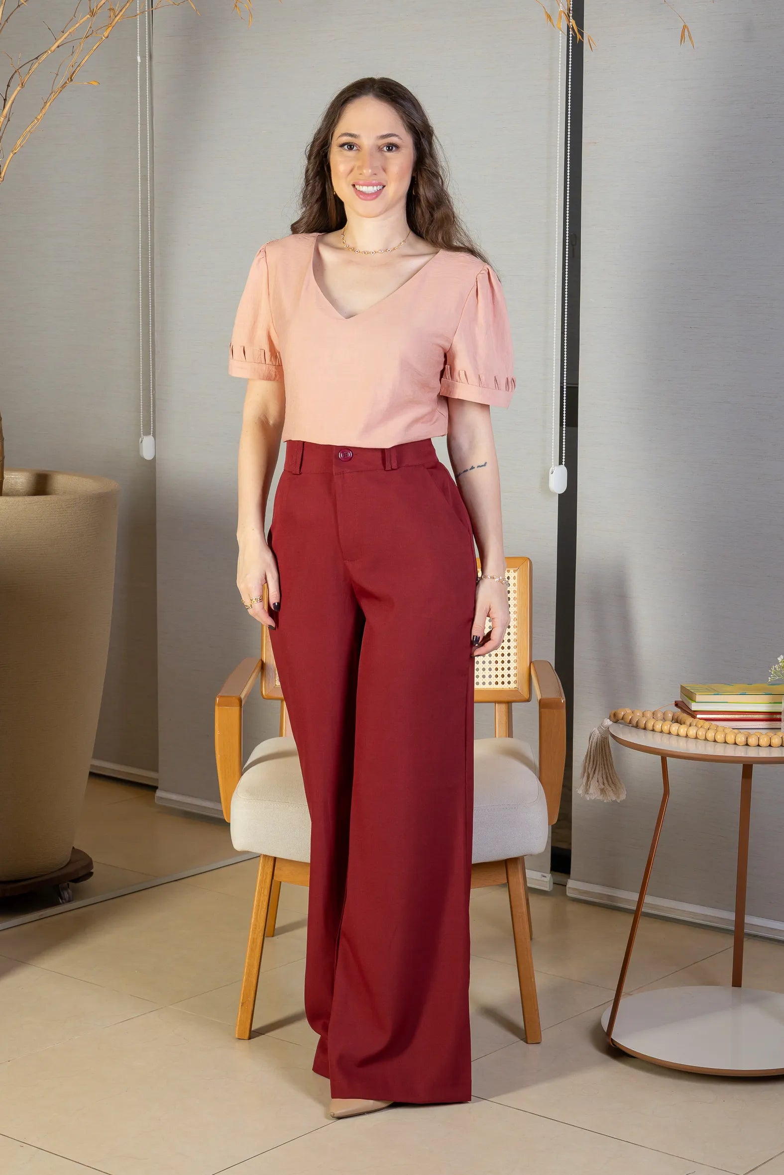 Calça Pantalona Alfaiataria Lux Detalhe Passador Grazi Massafera Marsala