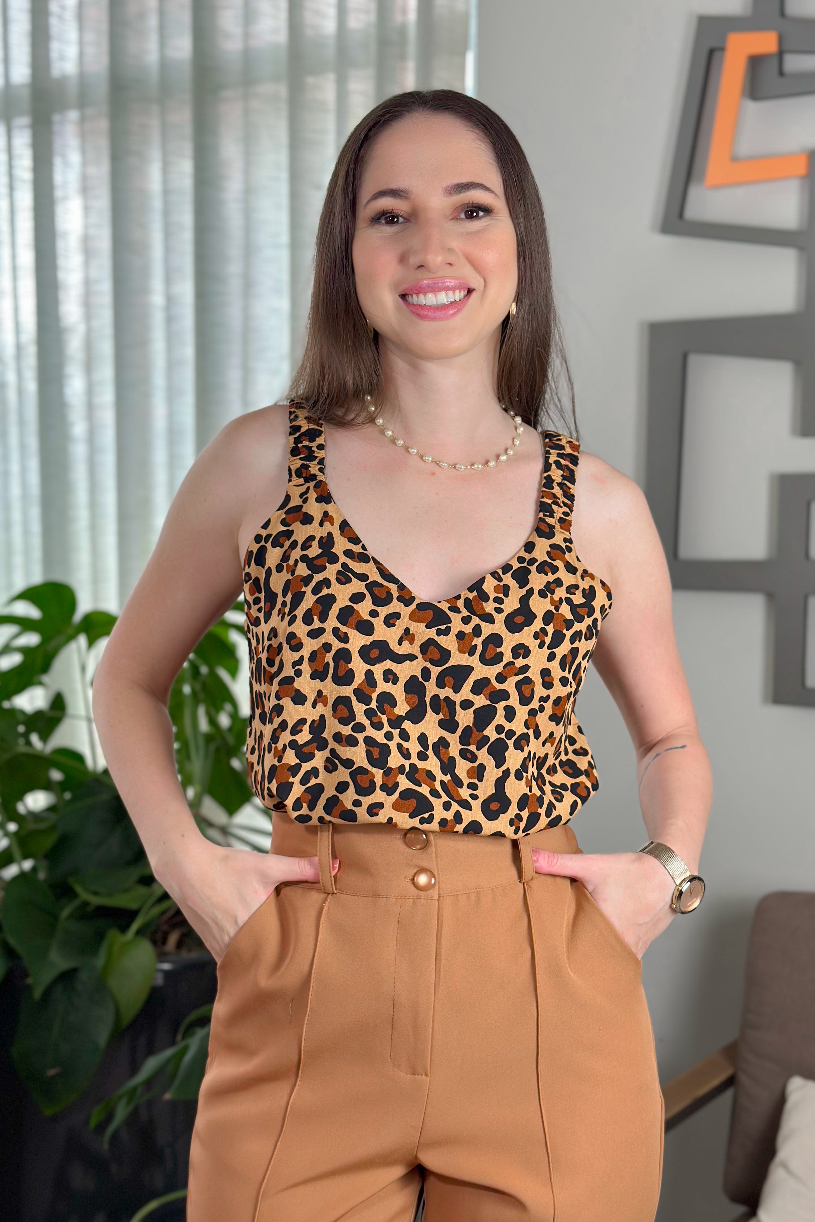 Blusa Regata Viscose Detalhe Alça Isis Estampada Marrom