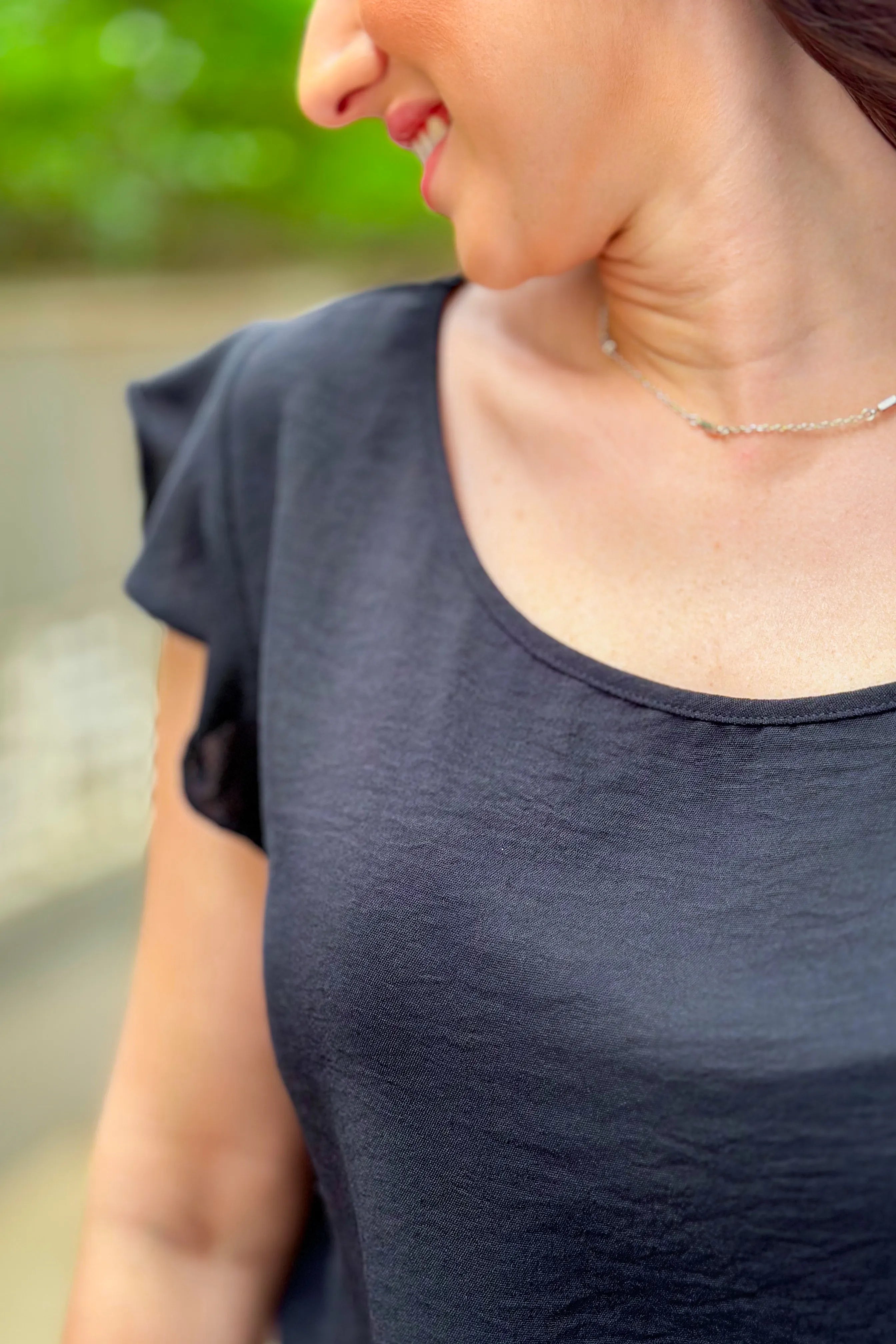 Blusa Detalhe Babados Manga Ester Preta