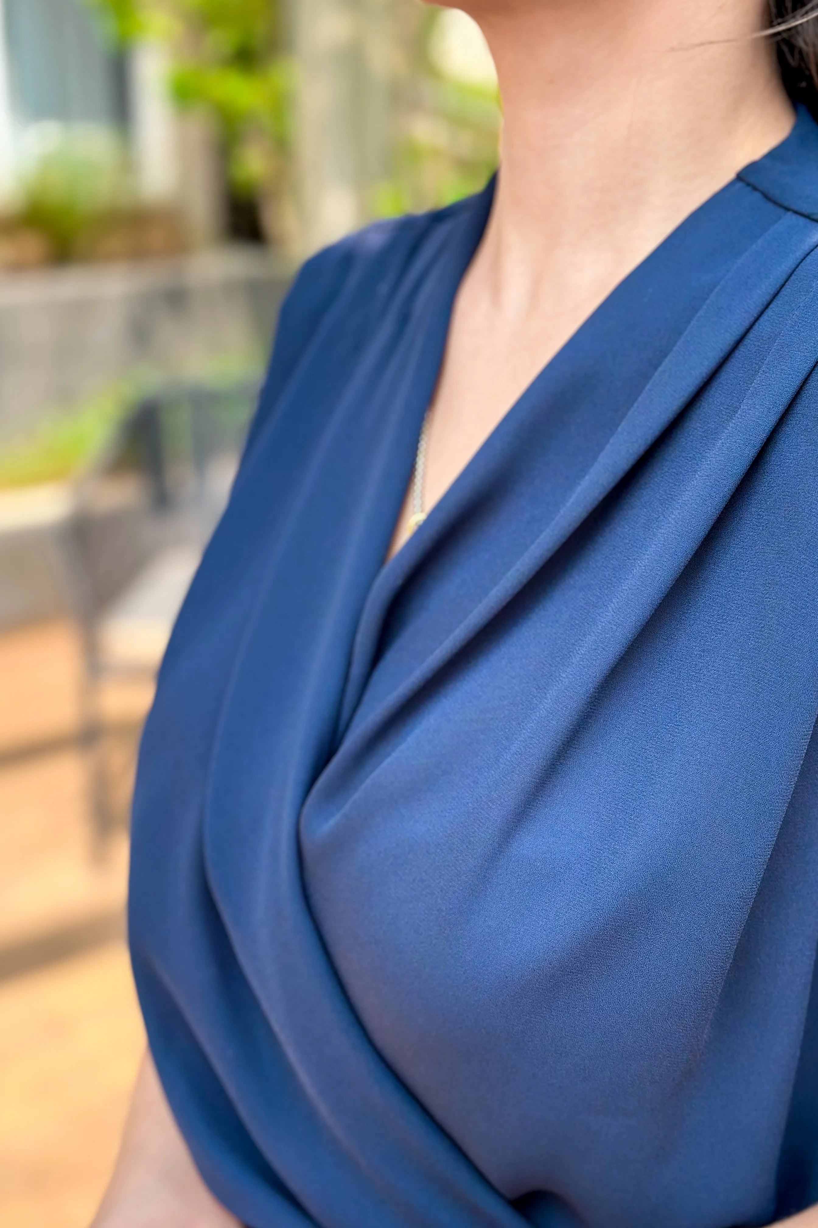 Blusa Regata Decote Transpassado Marcela Azul Marinho