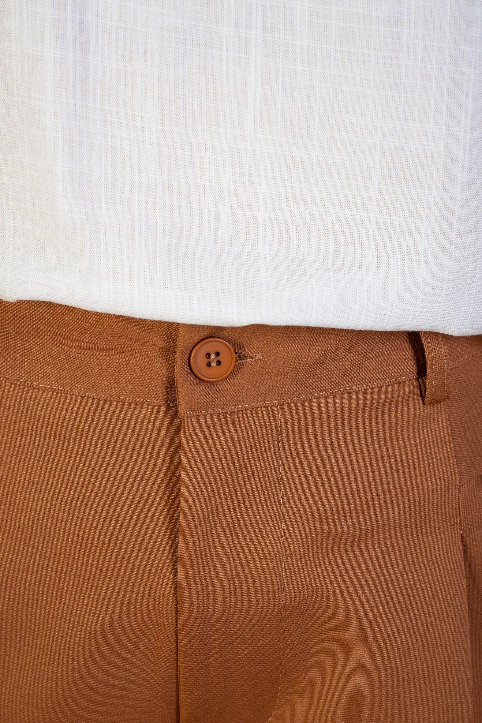 Calça Corte Reto Alfaiataria Detalhe Bolso Adriana Esteves Marrom