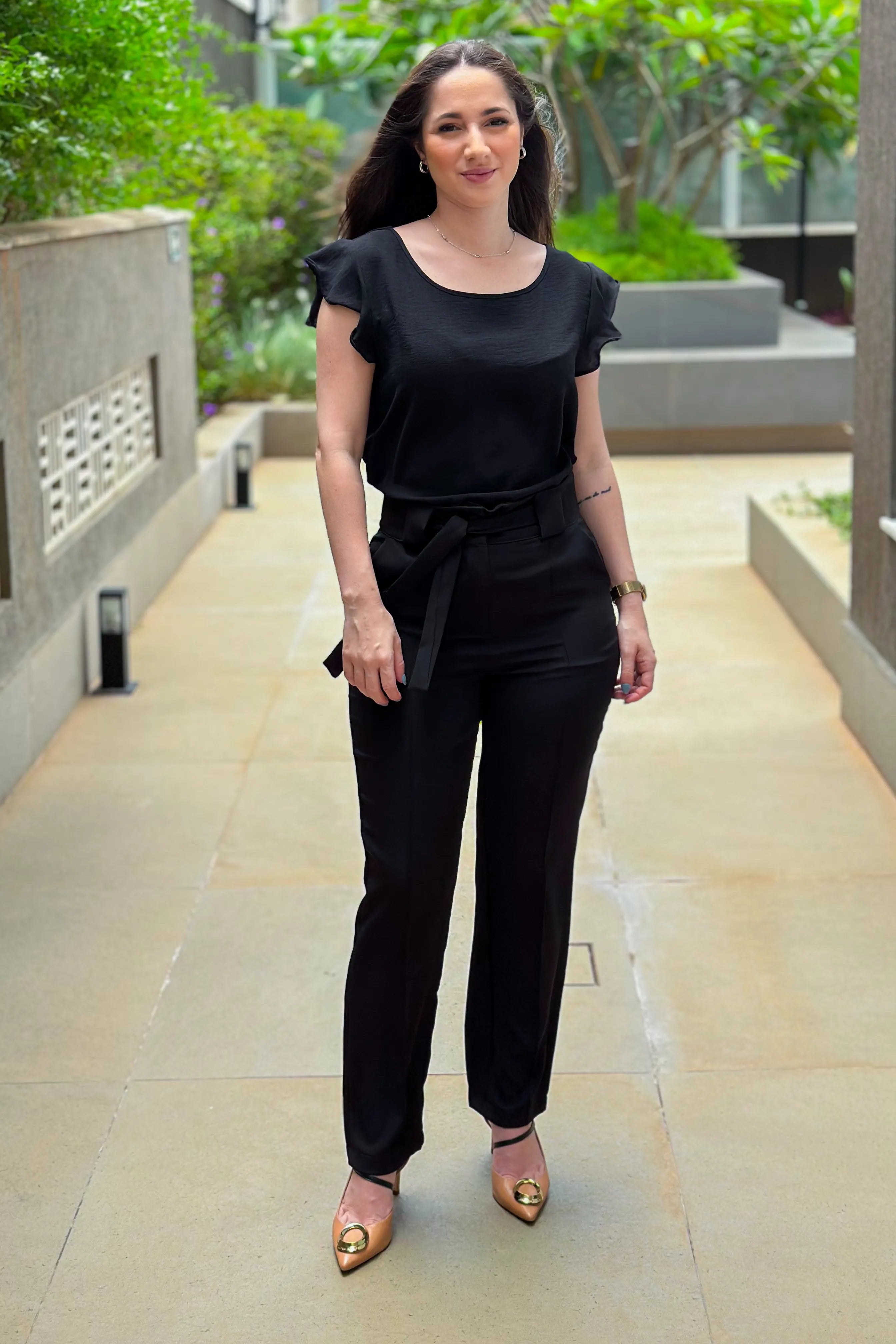 Blusa Detalhe Babados Manga Ester Preta