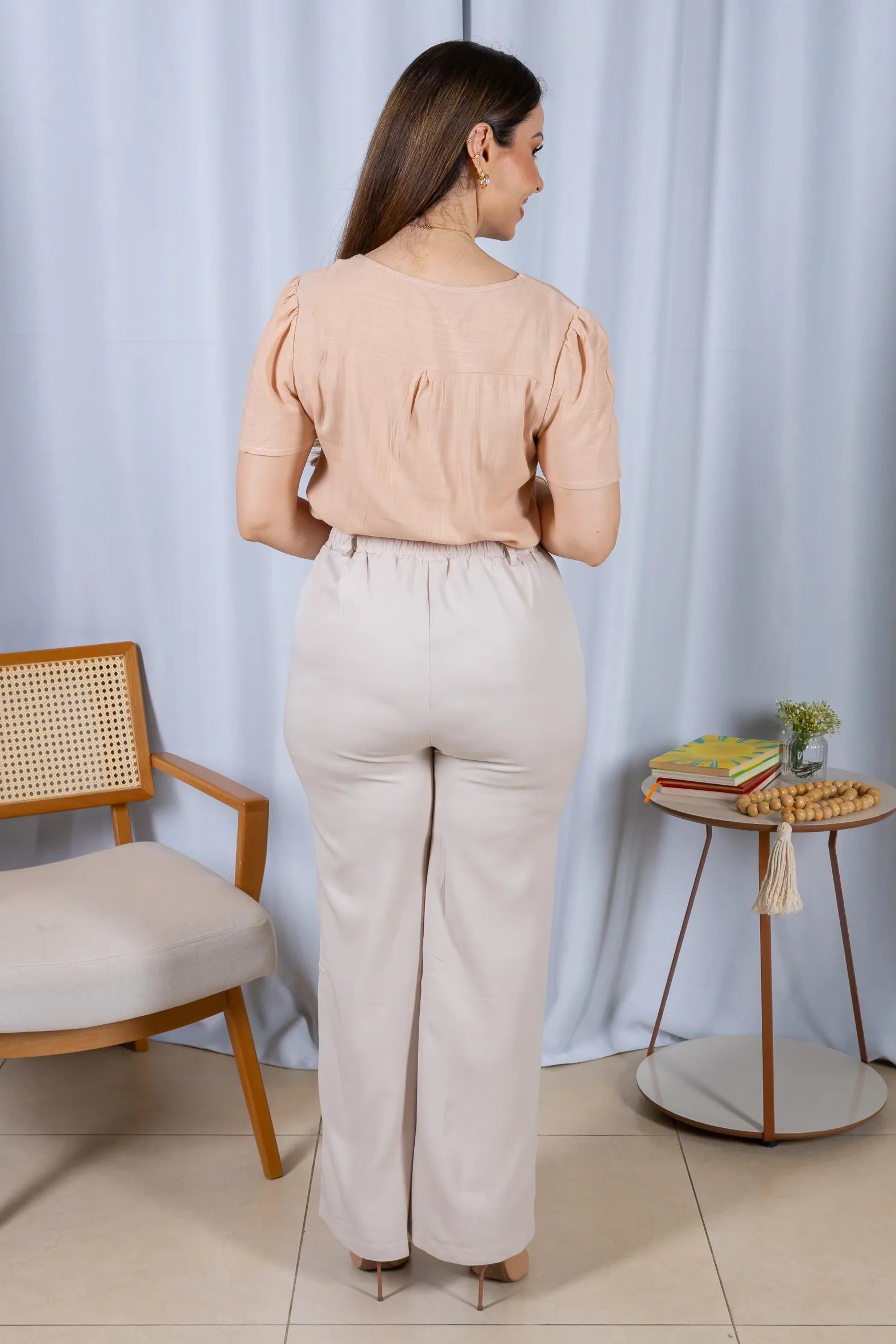 Blusa Manga Curta Colo Bordado Flores Visco Linho Elaine Rosê