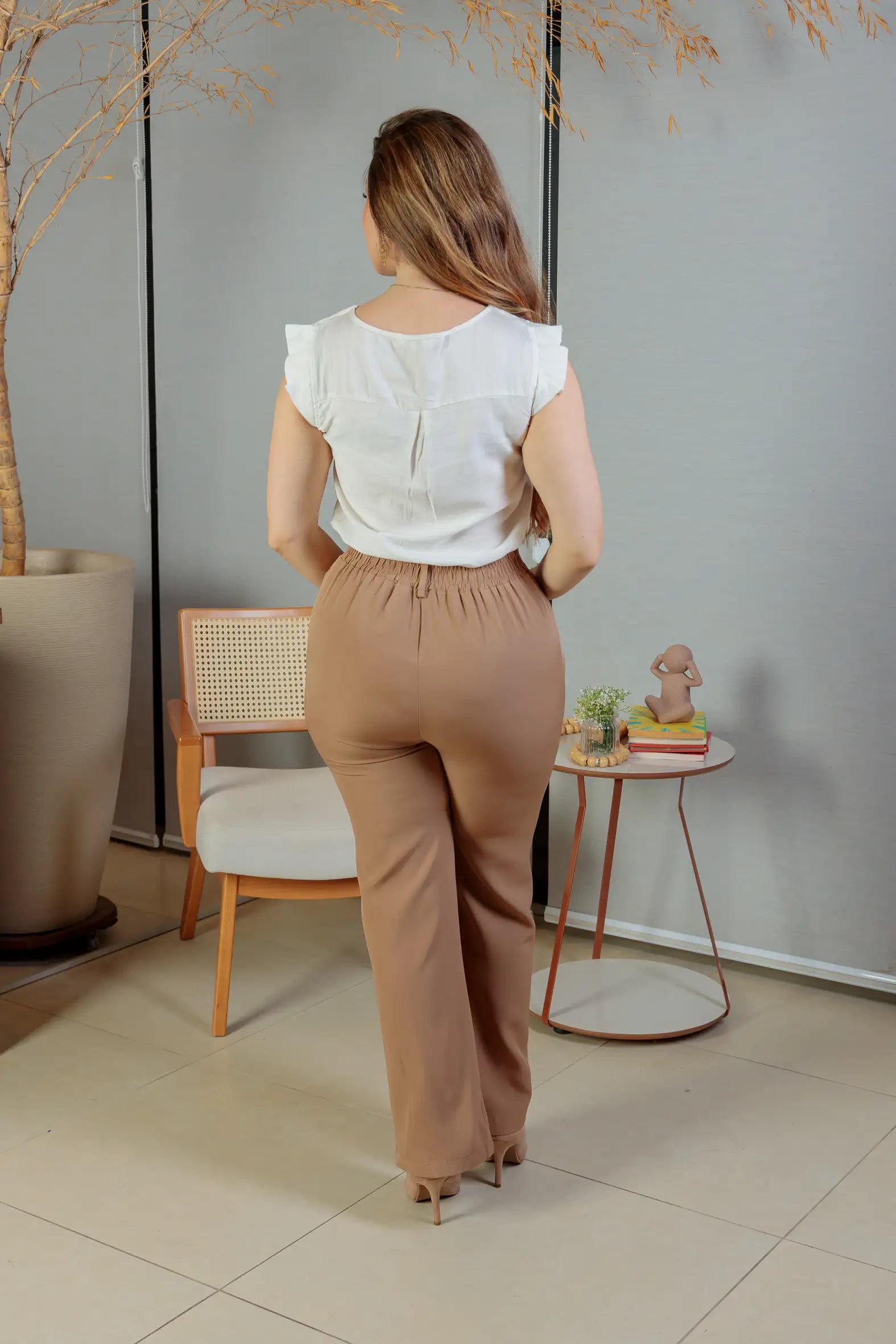 Blusa Babados Manga Detalhe Botão Visco Brise Yara Branca