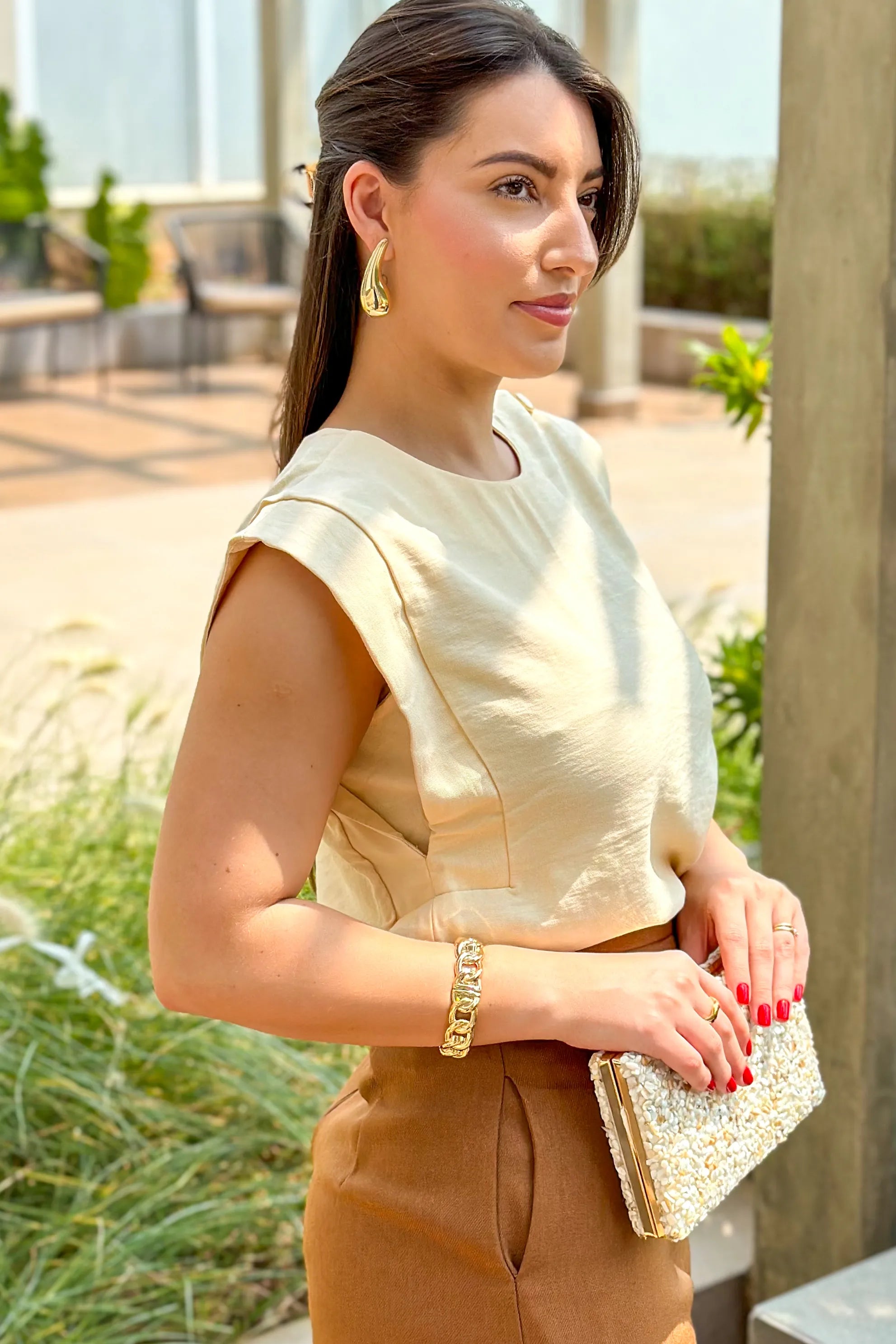 Blusa Regata Detalhe Botão Ombro Miriam Champanhe