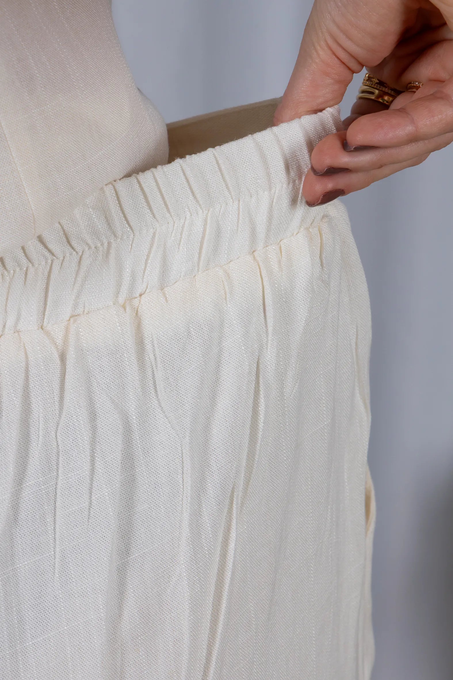 Calça Pantalona Cós com Elástico Visco Linho Flávia Branca