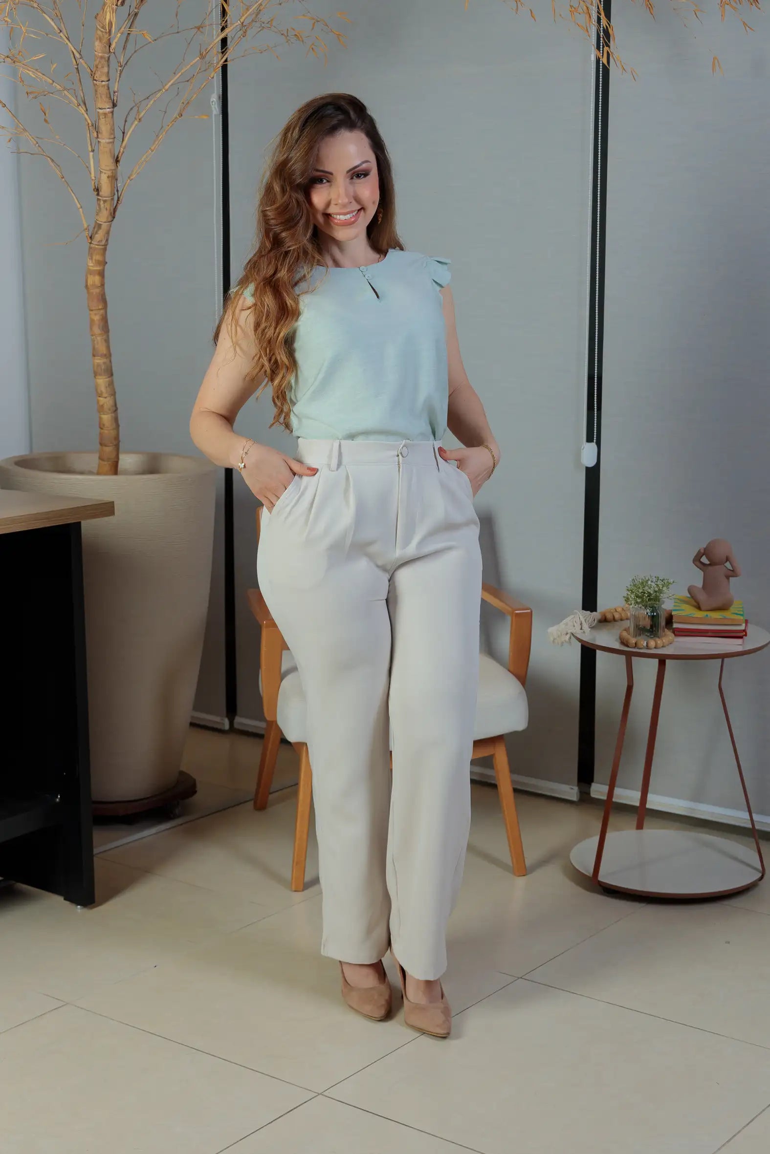 Blusa Babados Manga Detalhe Botão Visco Brise Yara Verde