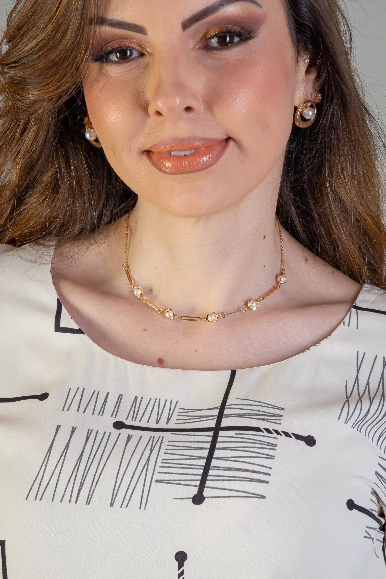 Blusa Manga Transpassada Crepe Classic Elis Regina Estampada Creme