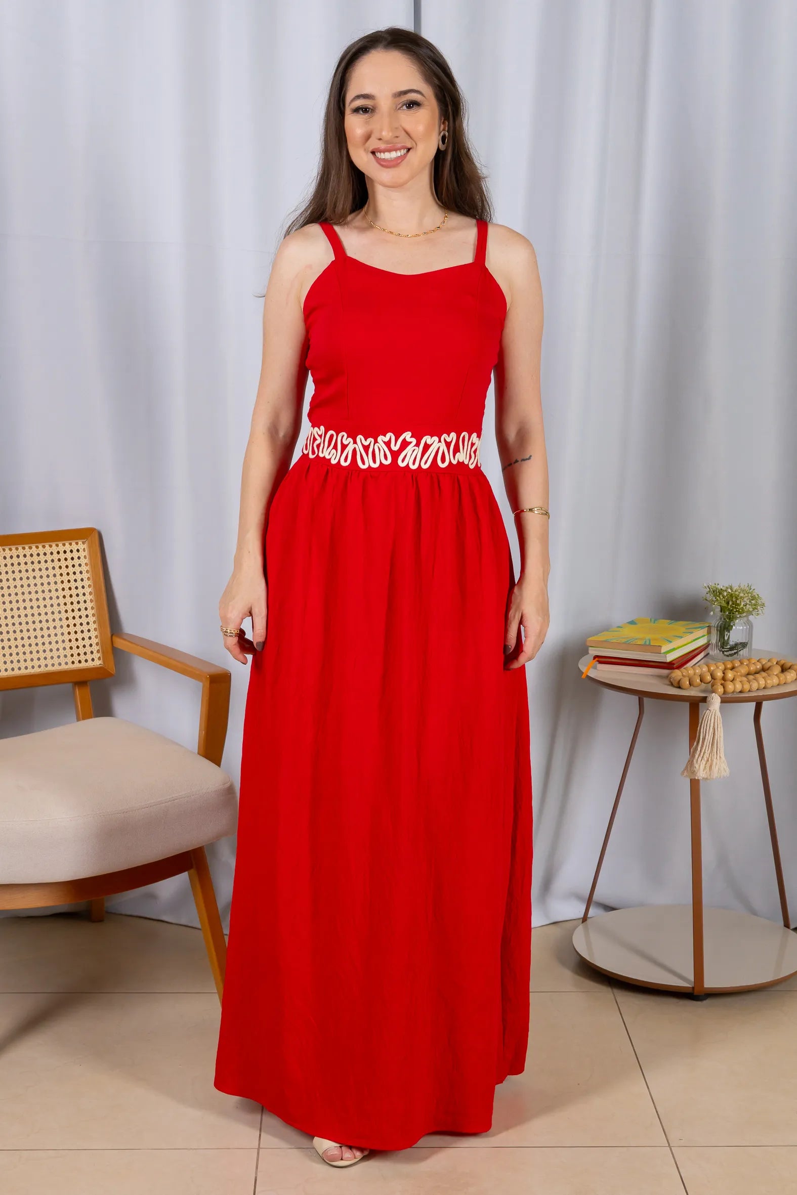 Vestido Midi Alças Detalhe Bordado Crepe Brise Lorena Vermelho