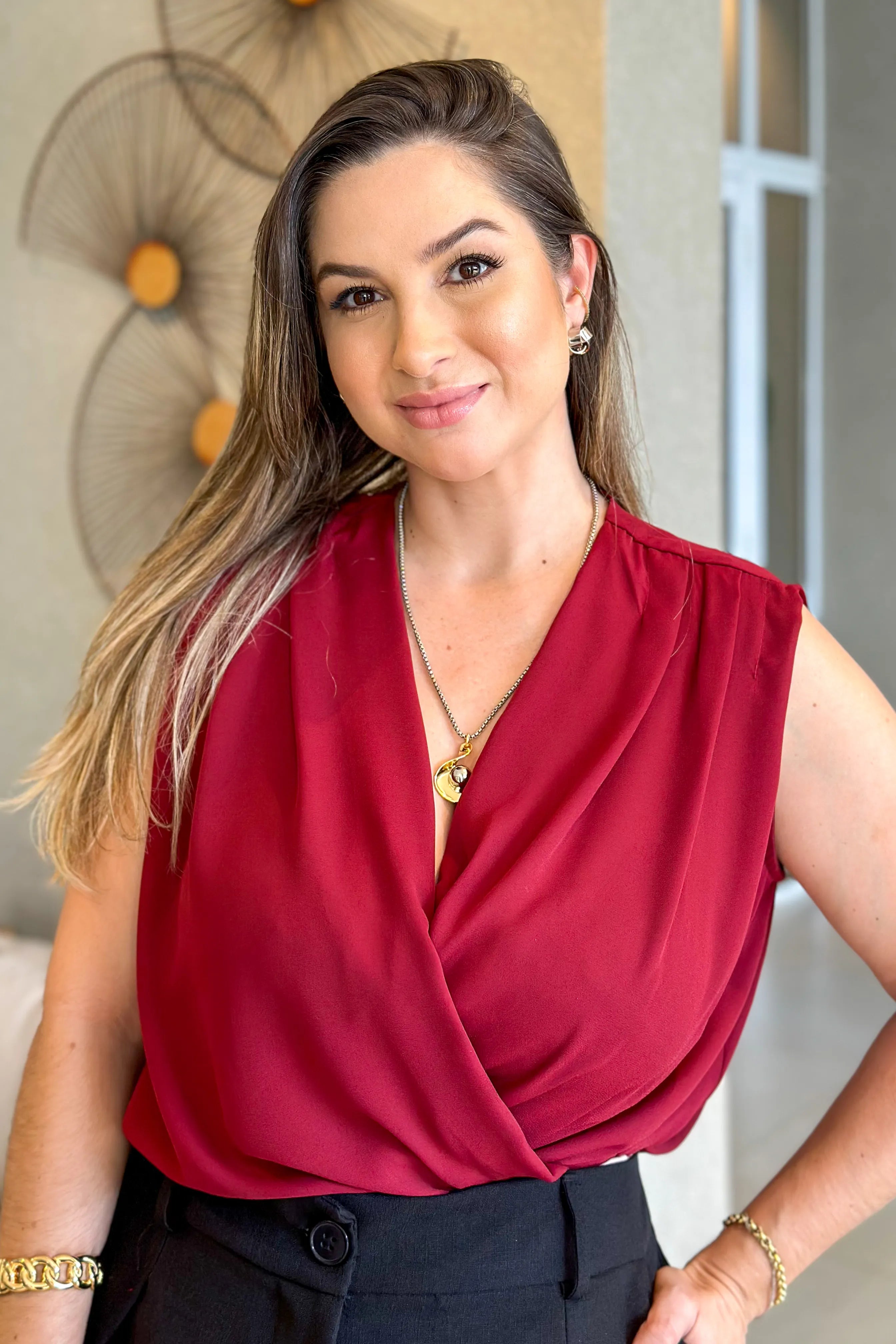 Blusa Regata Decote Transpassado Marcela Marsala