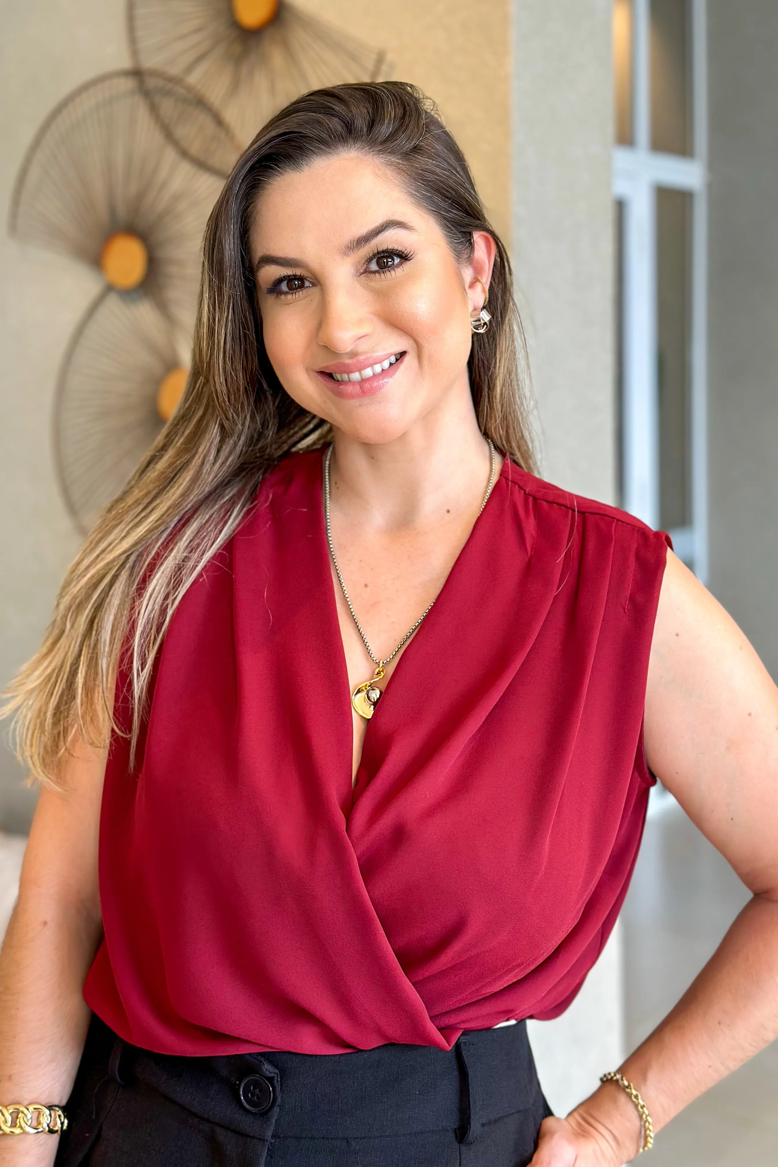 Blusa Regata Decote Transpassado Marcela Marsala