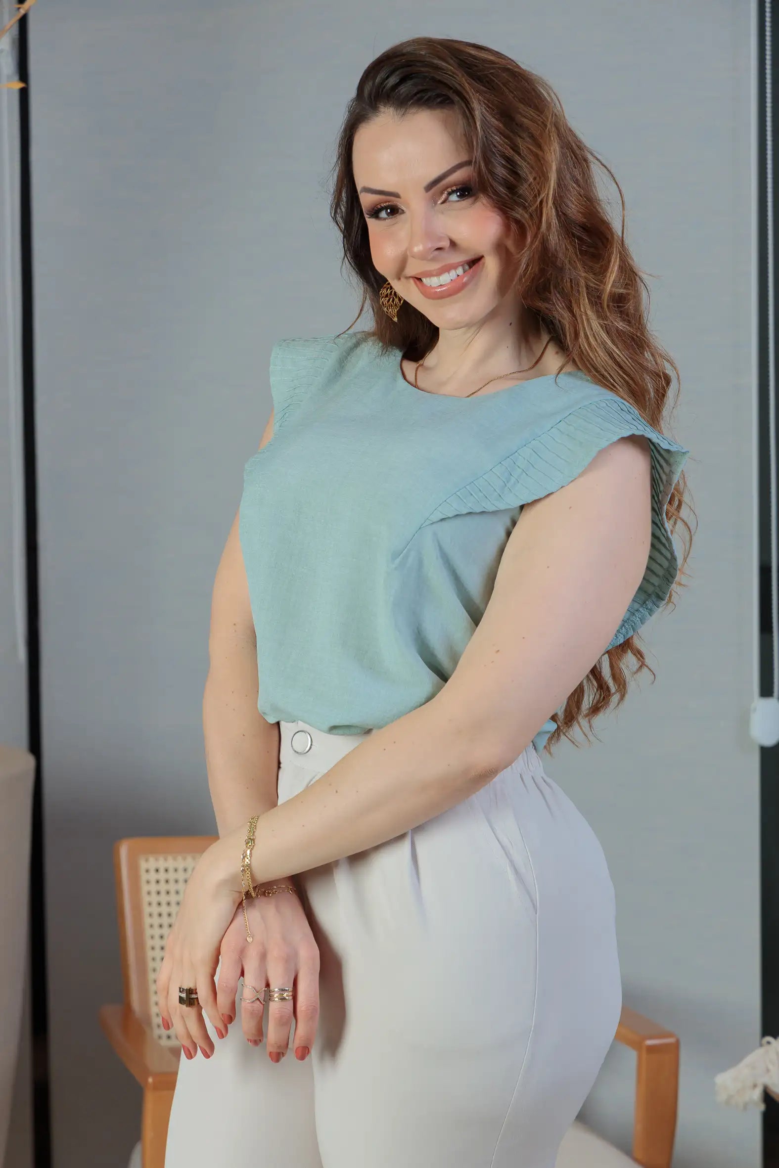 Blusa Regata Detalhe Babado Maísa Visco Essenza Verde