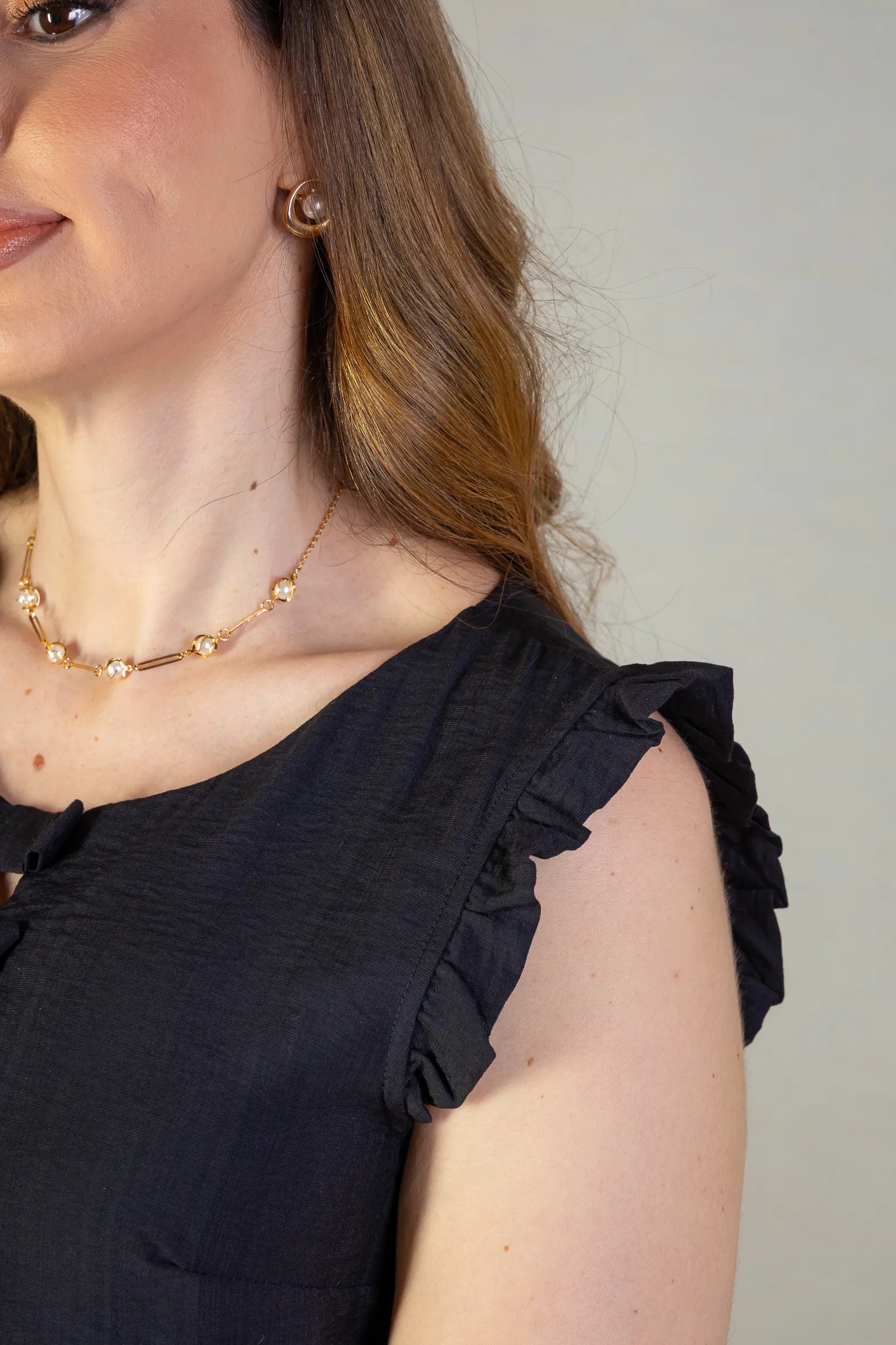 Blusa Regata Detalhe Laços Poli-linho Sandy Lima Preta
