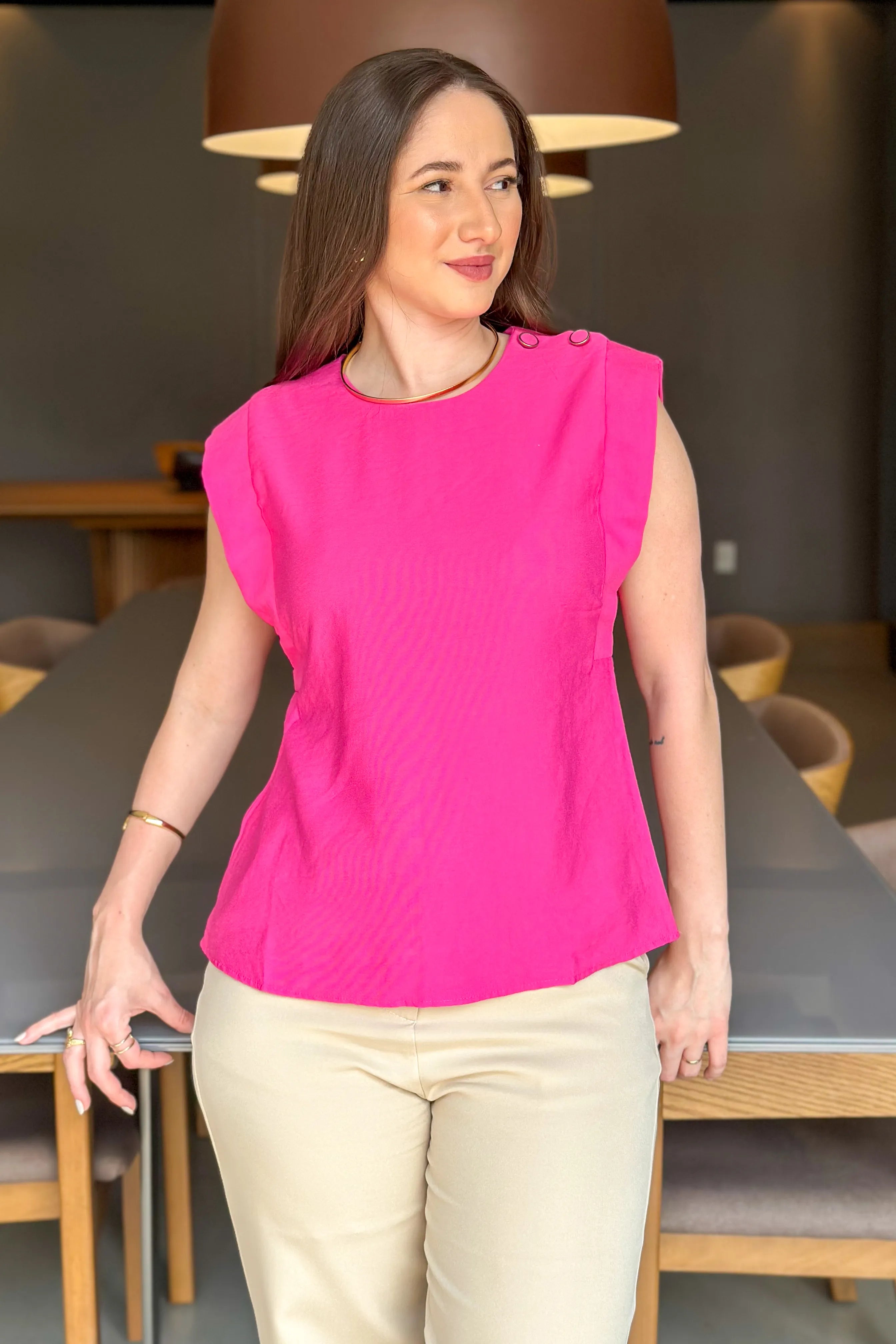 Blusa Regata Detalhe Botão Ombro Miriam Pink