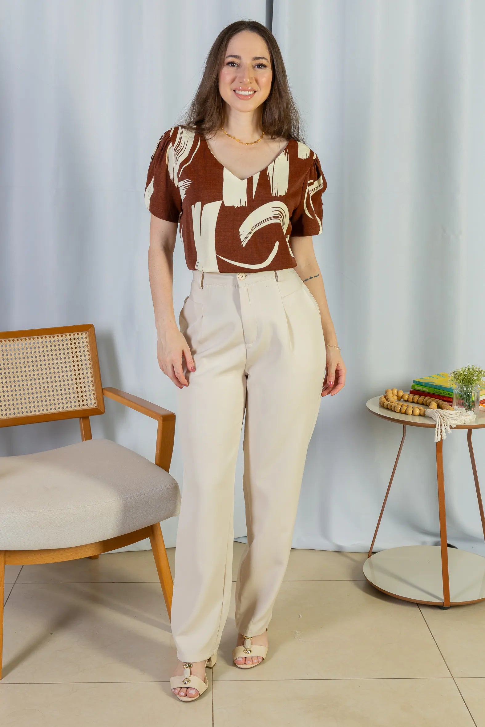 Blusa Manga Curta Crepe Classic Alessandra Estampada Marrom