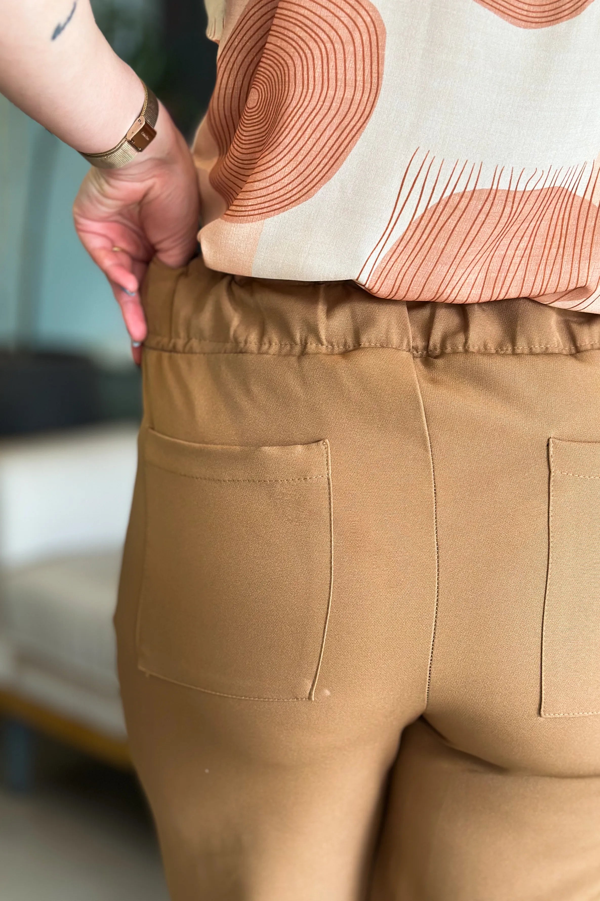 Calça Alfaiataria Corte Reto Ana Julia Marrom