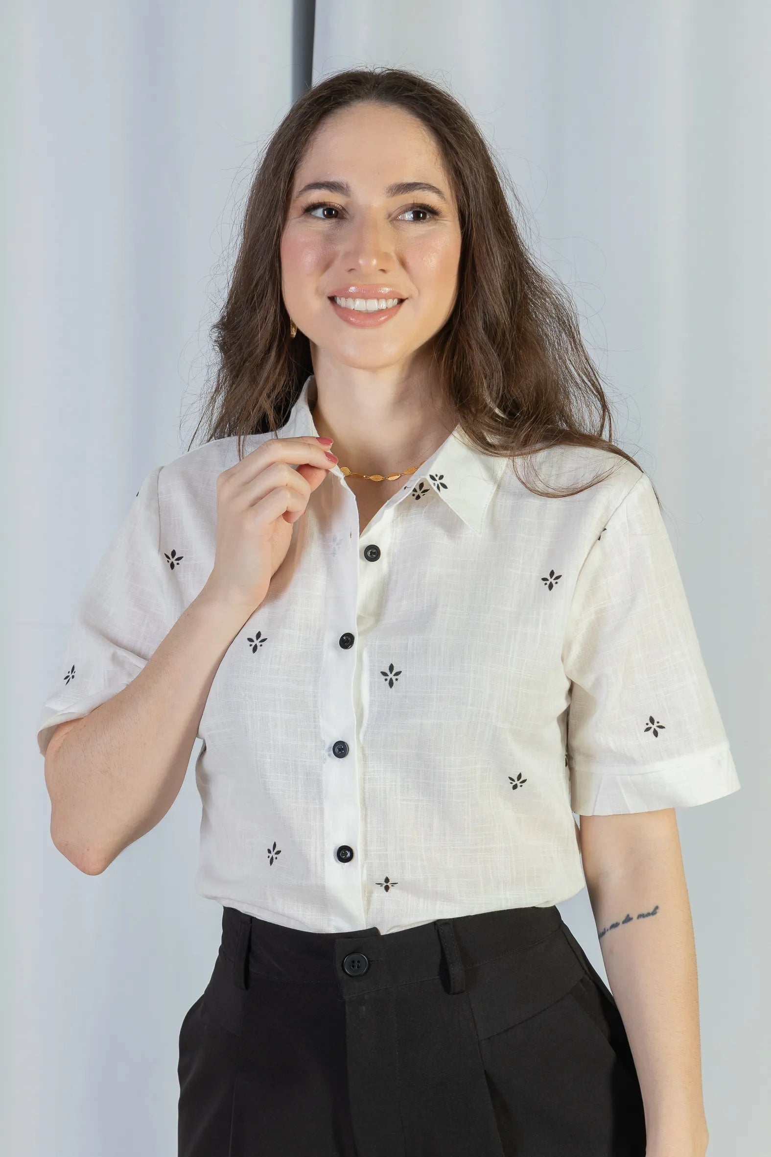 Camisa Manga Curta Bordada Poli Visco Bruna Branca