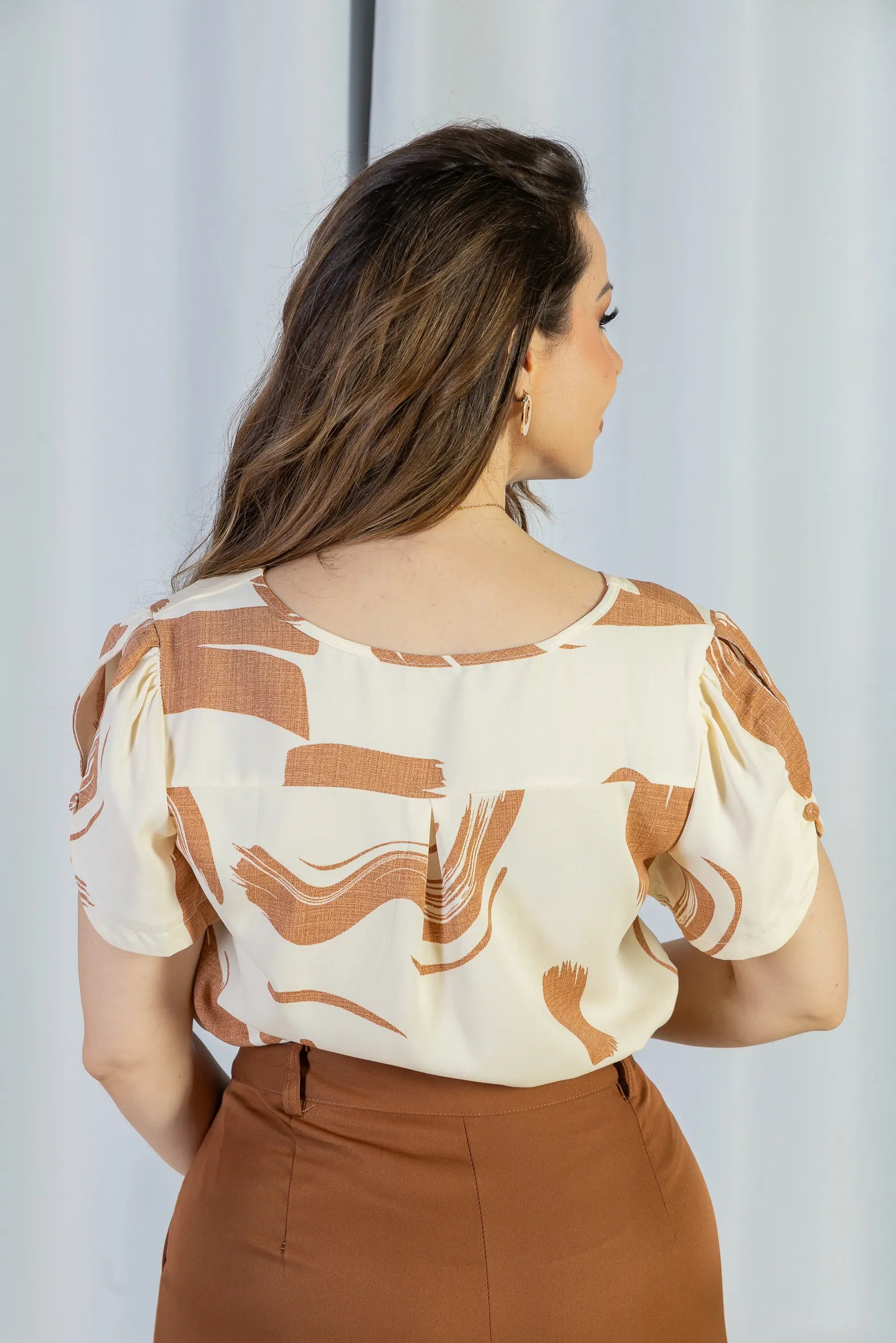 Blusa Manga Curta Crepe Classic Alessandra Estampada Creme