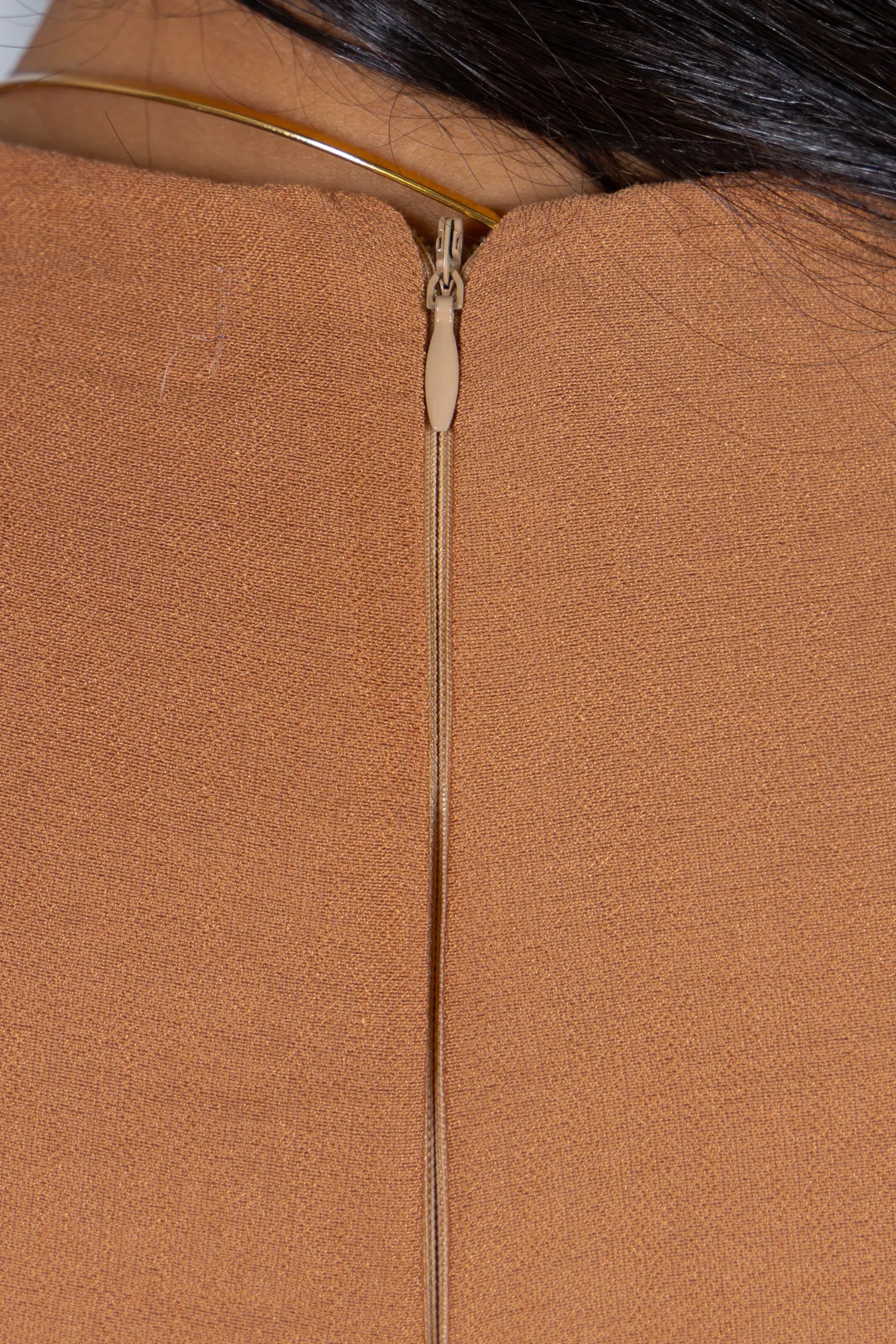 Macacão Pantalona Visco Urban Alfaiataria Nara Caramelo