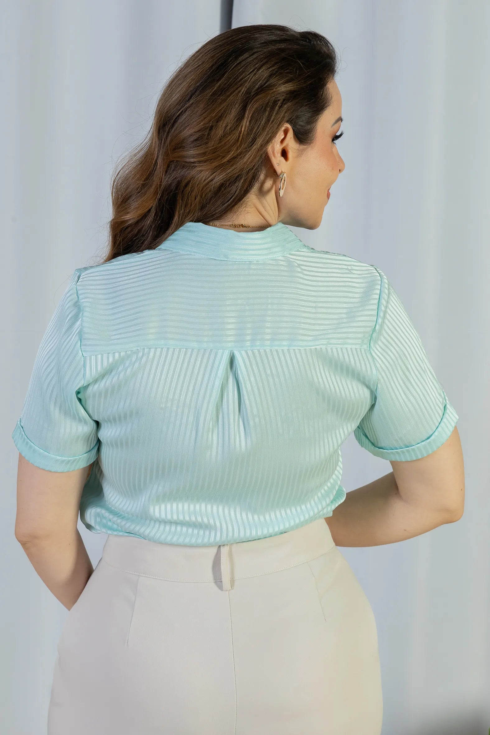 Camisa Manga Curta Crepe Acetinado Glaucia Ciano