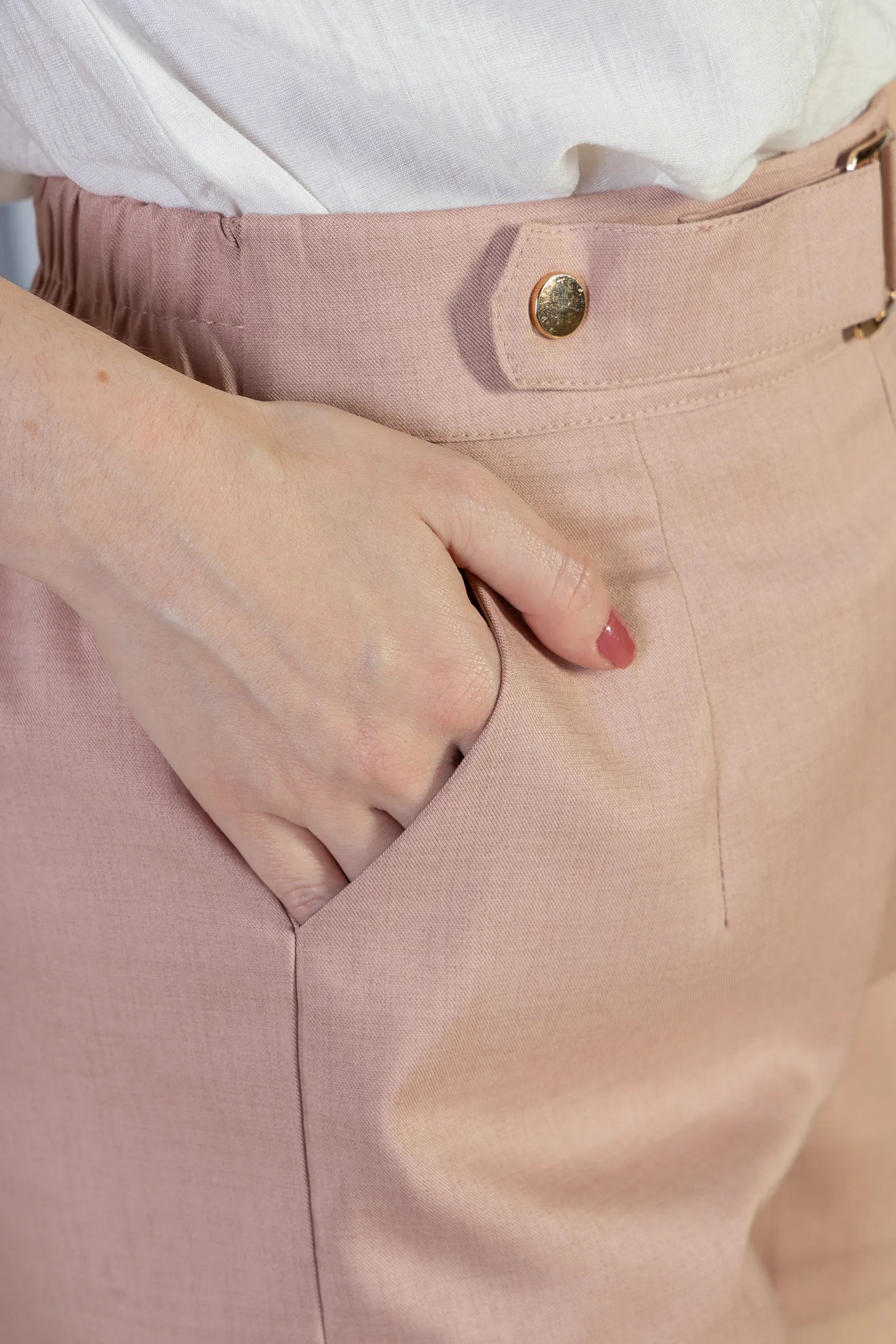 Shorts Detalhe Fivela Metálica Alfaiataria Lux Eliane Rosa