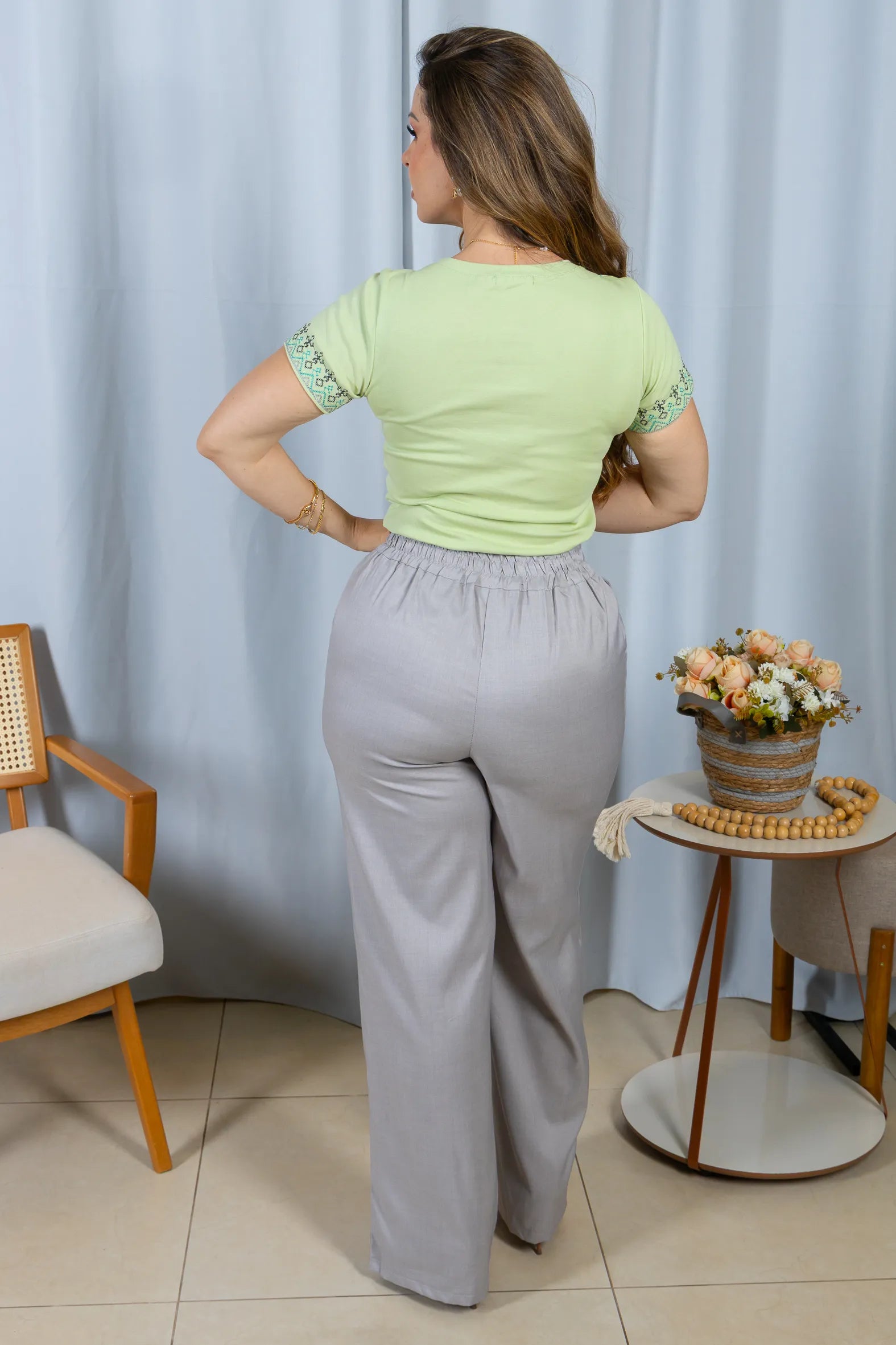 Blusa Manga Curta Cotton Lycra Detalhes Bordados Marina Verde