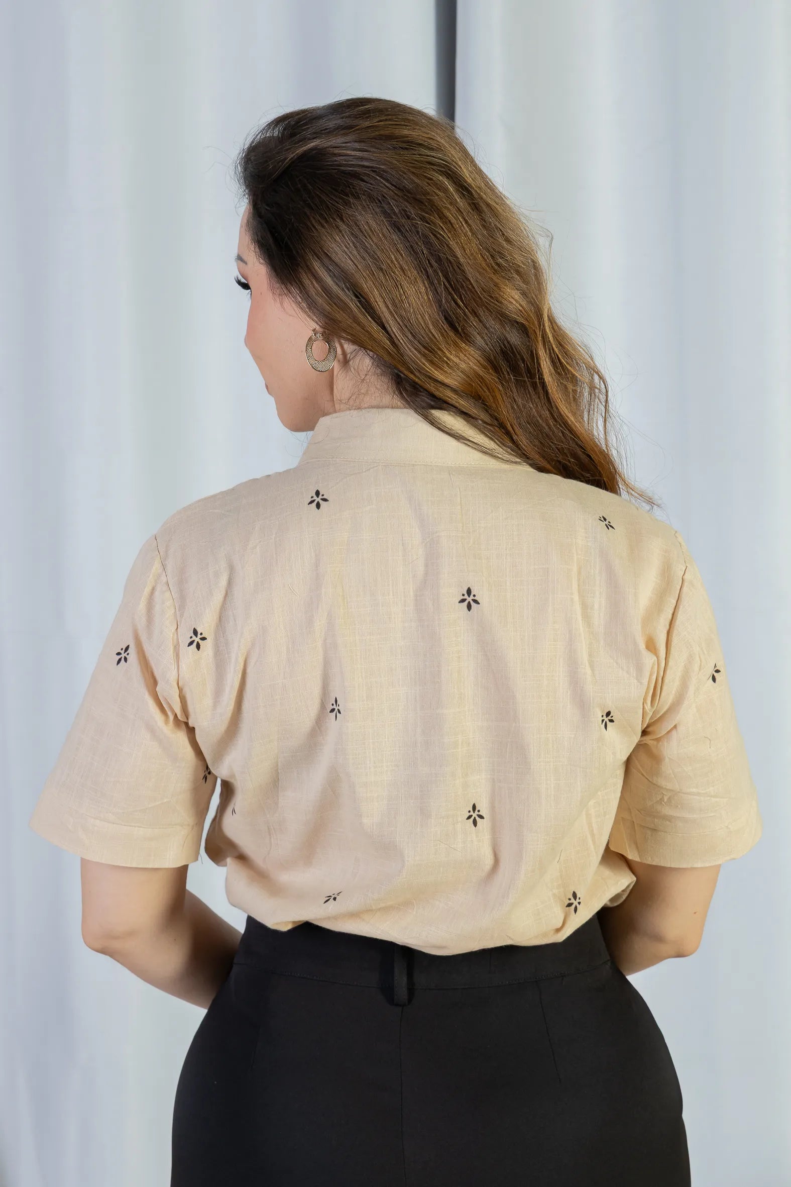 Camisa Manga Curta Bordada Poli Visco Bruna Bege