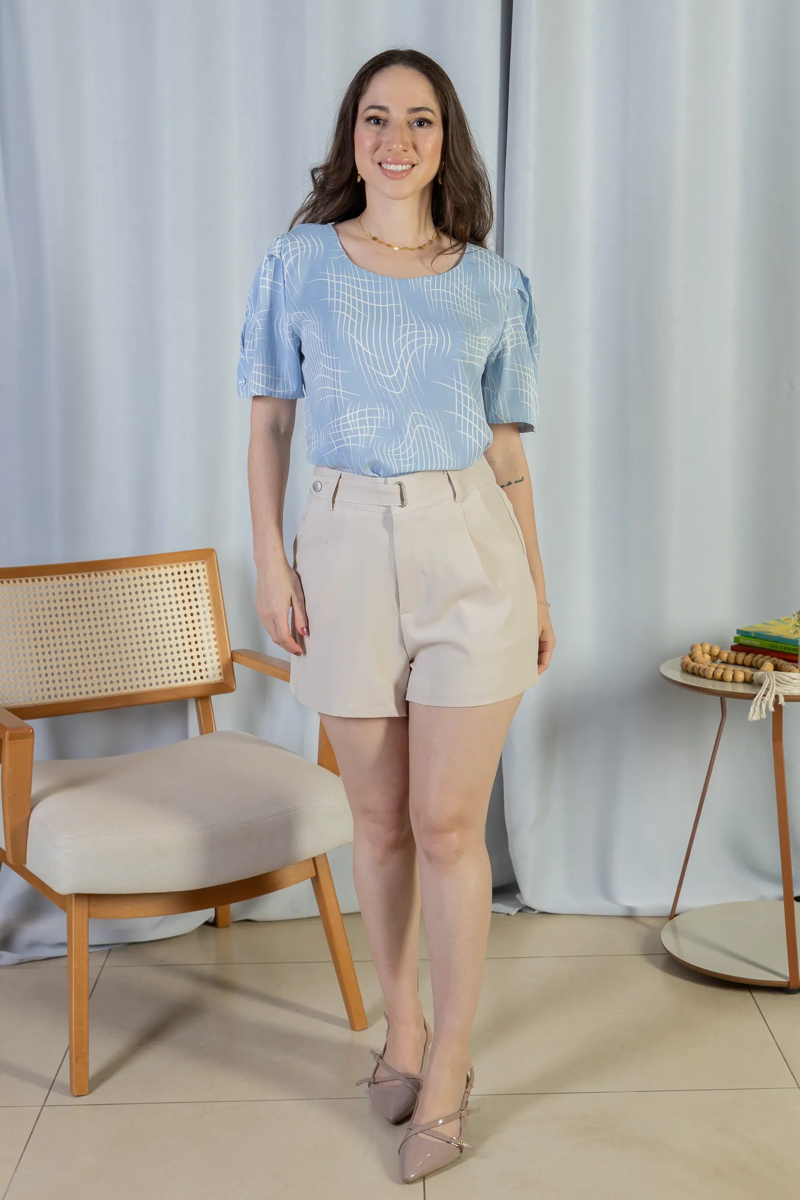 Blusa Manga Curta Transpassada Crepe Classic Gisele Estampada Azul