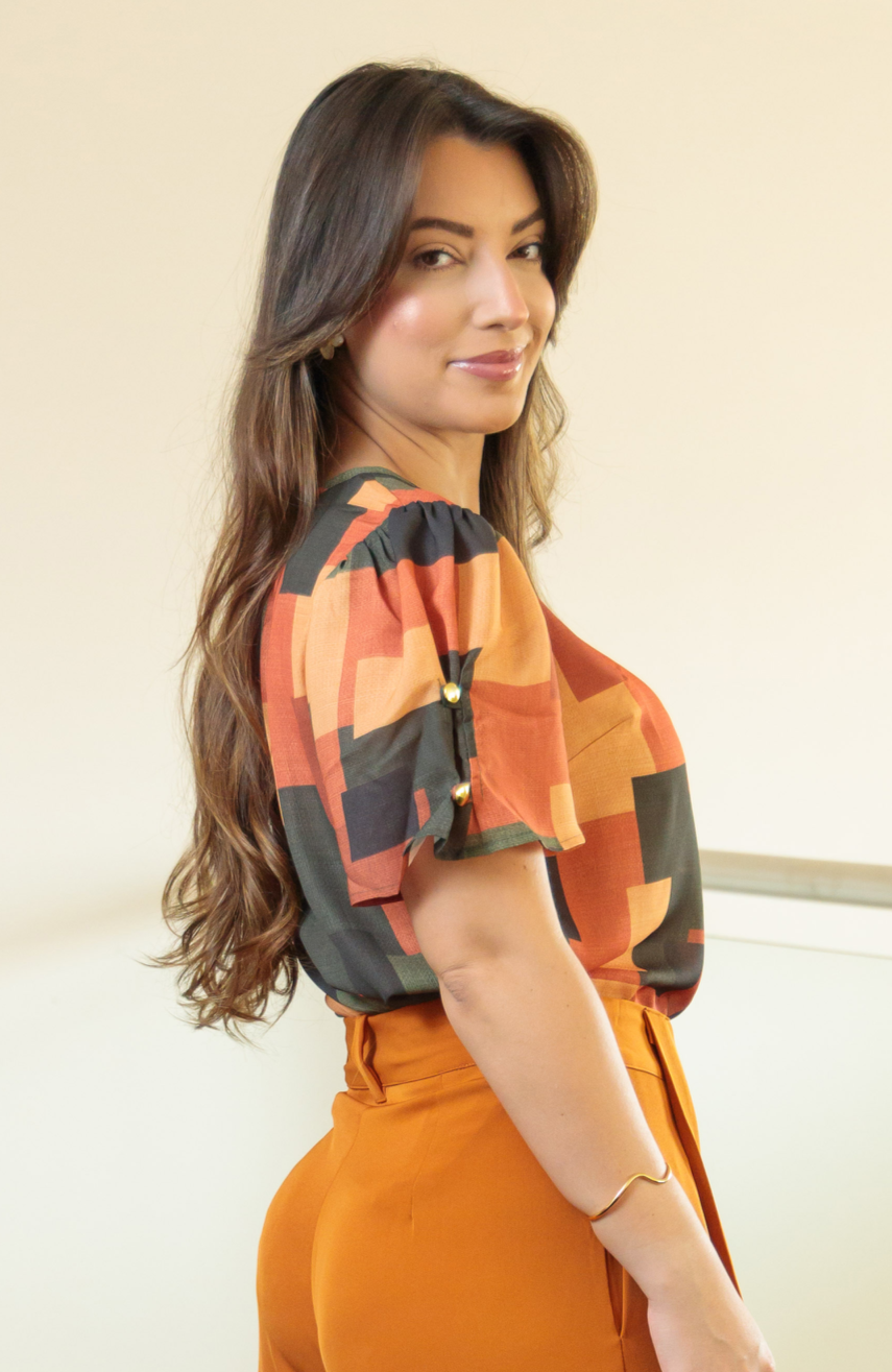 Blusa Manga Curta Detalhe Botões Karen Estampada Laranja