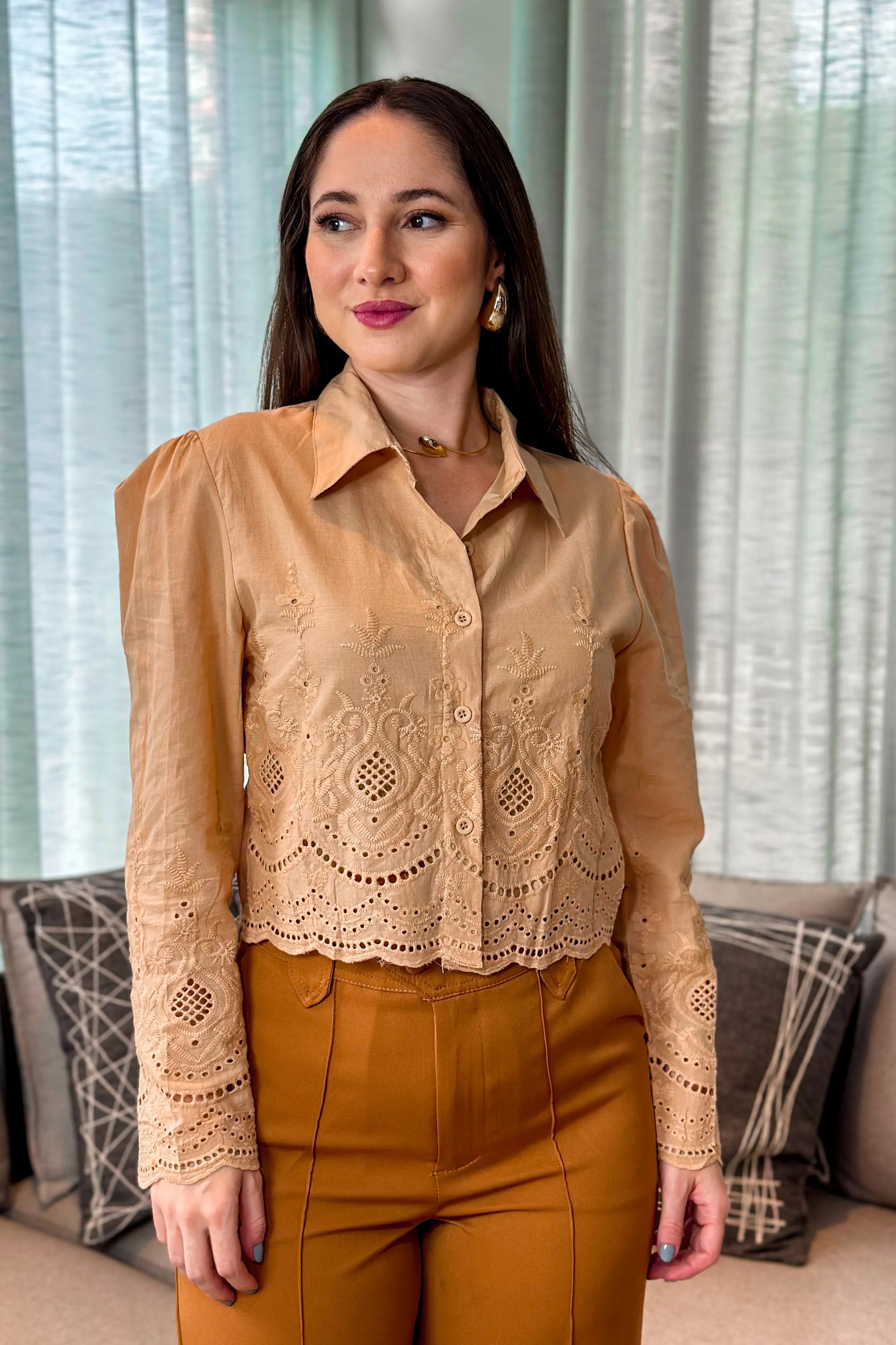 Camisa Em Laise Roseli Bege