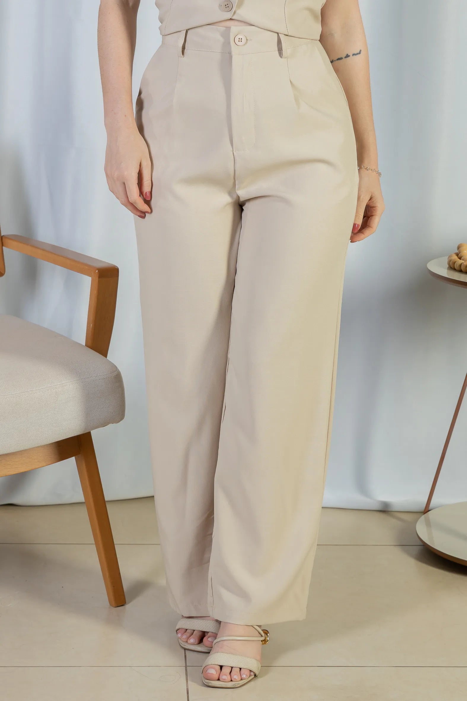 Calça Pantalona Alfaiataria Livia Creme