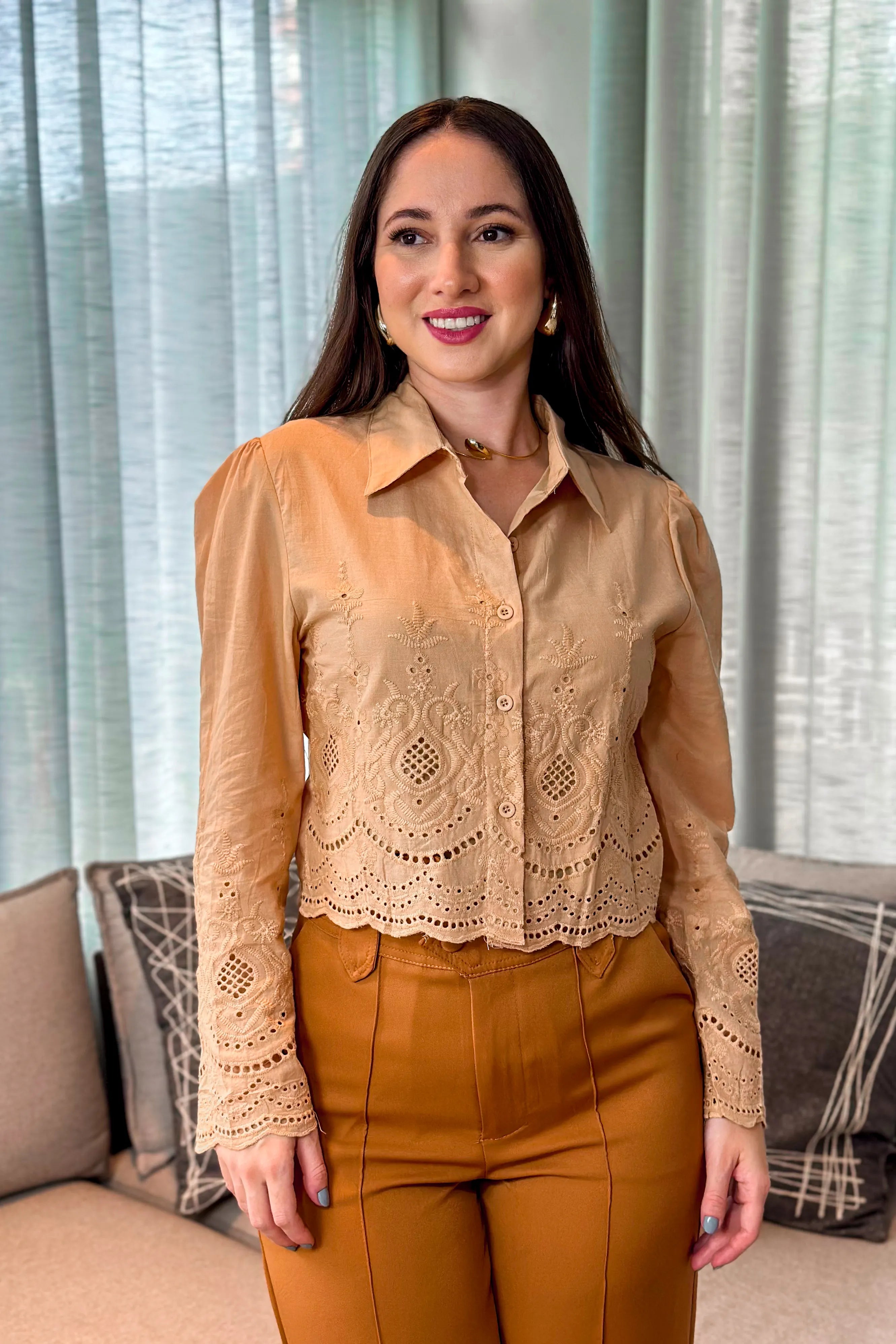 Camisa Em Laise Roseli Bege