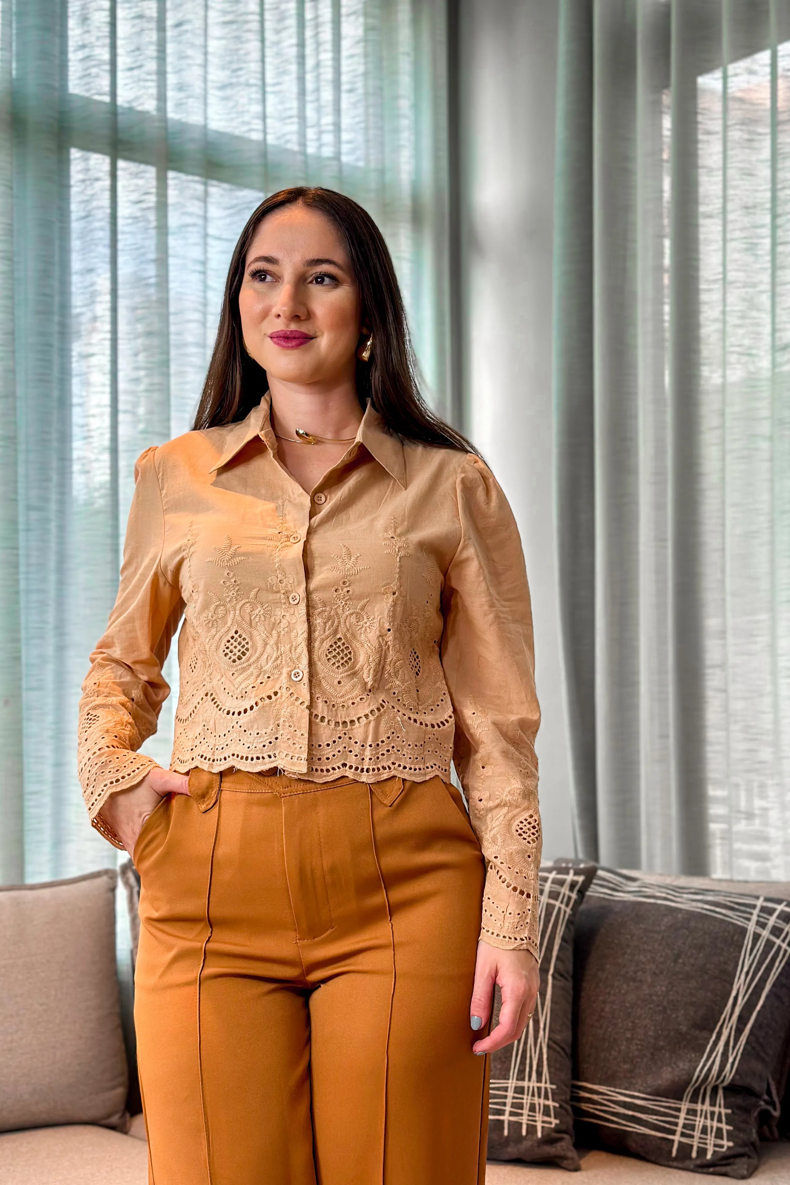 Camisa Em Laise Roseli Bege