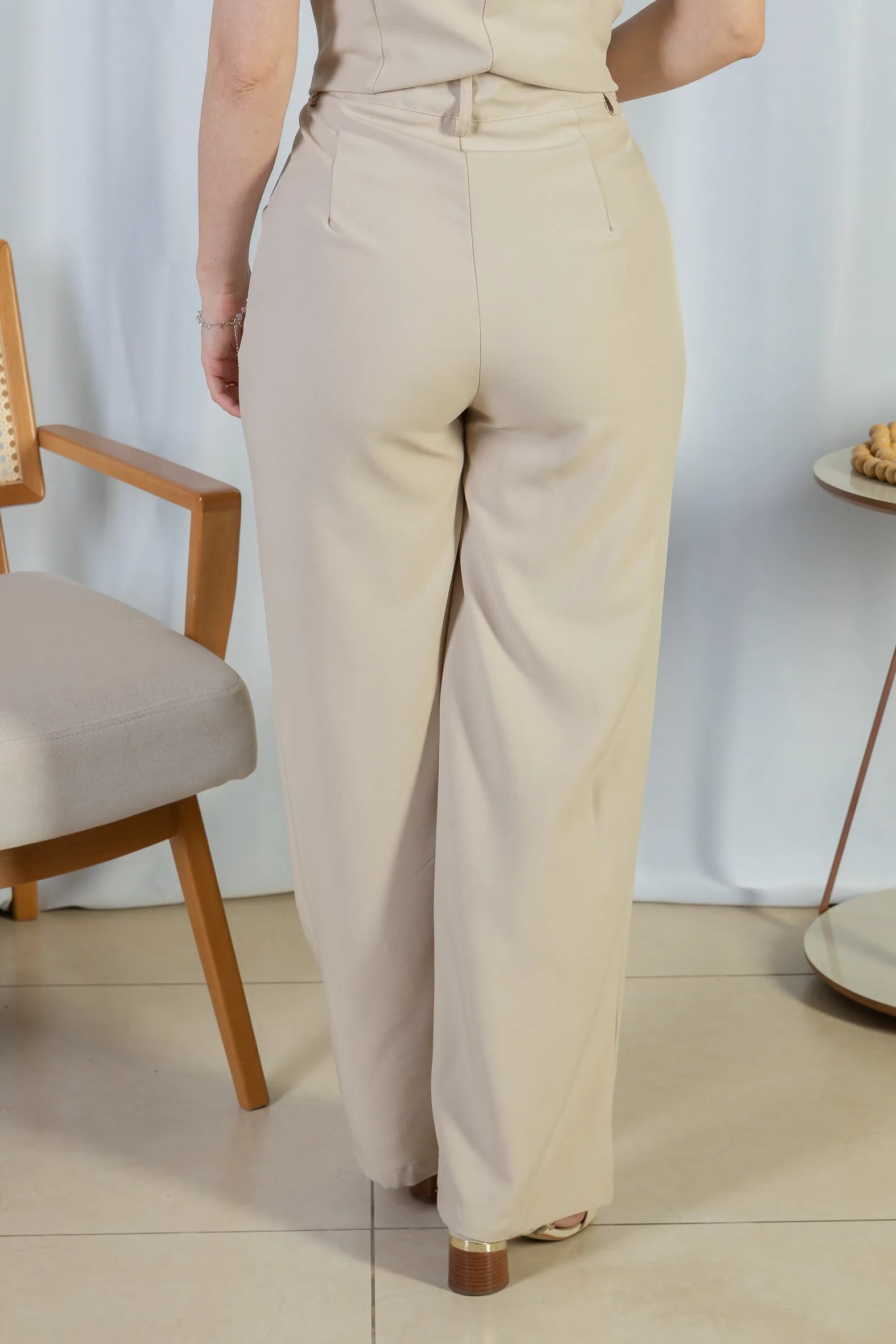 Calça Pantalona Alfaiataria Livia Creme