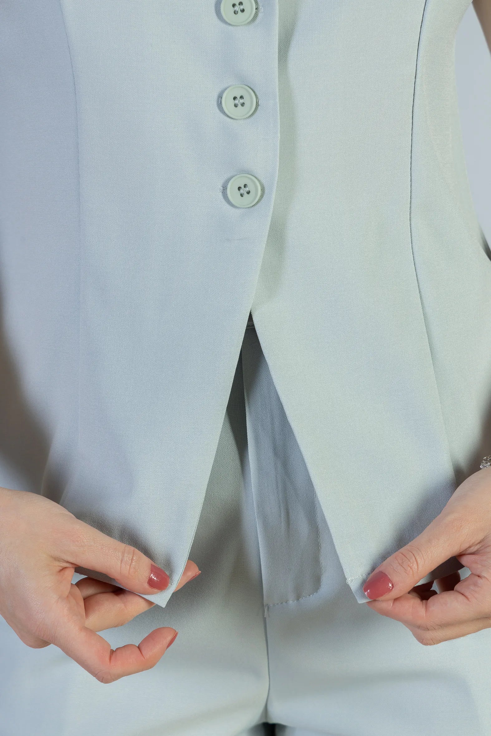 Colete Regata Alfaiataria Detalhe Botão Livia Azul Acinzentado