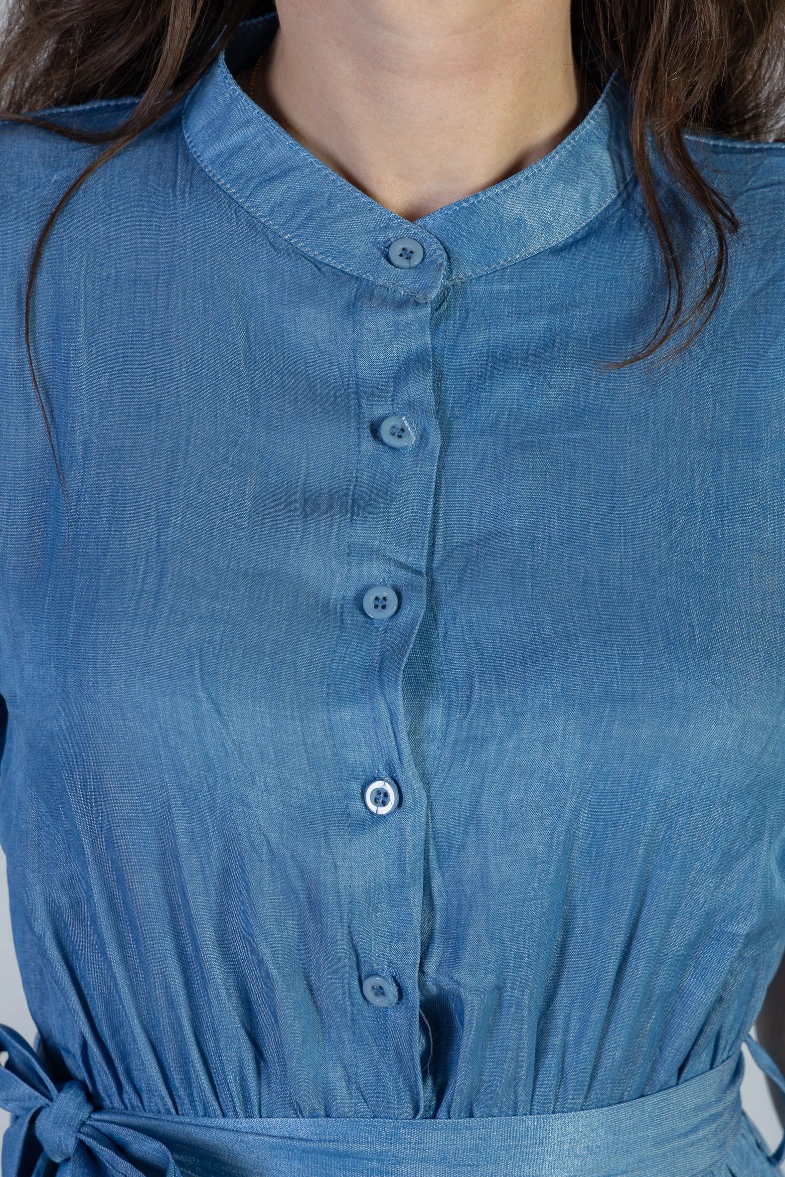 Vestido Logo Detalhe Botão Lyocell Vitória Azul Claro