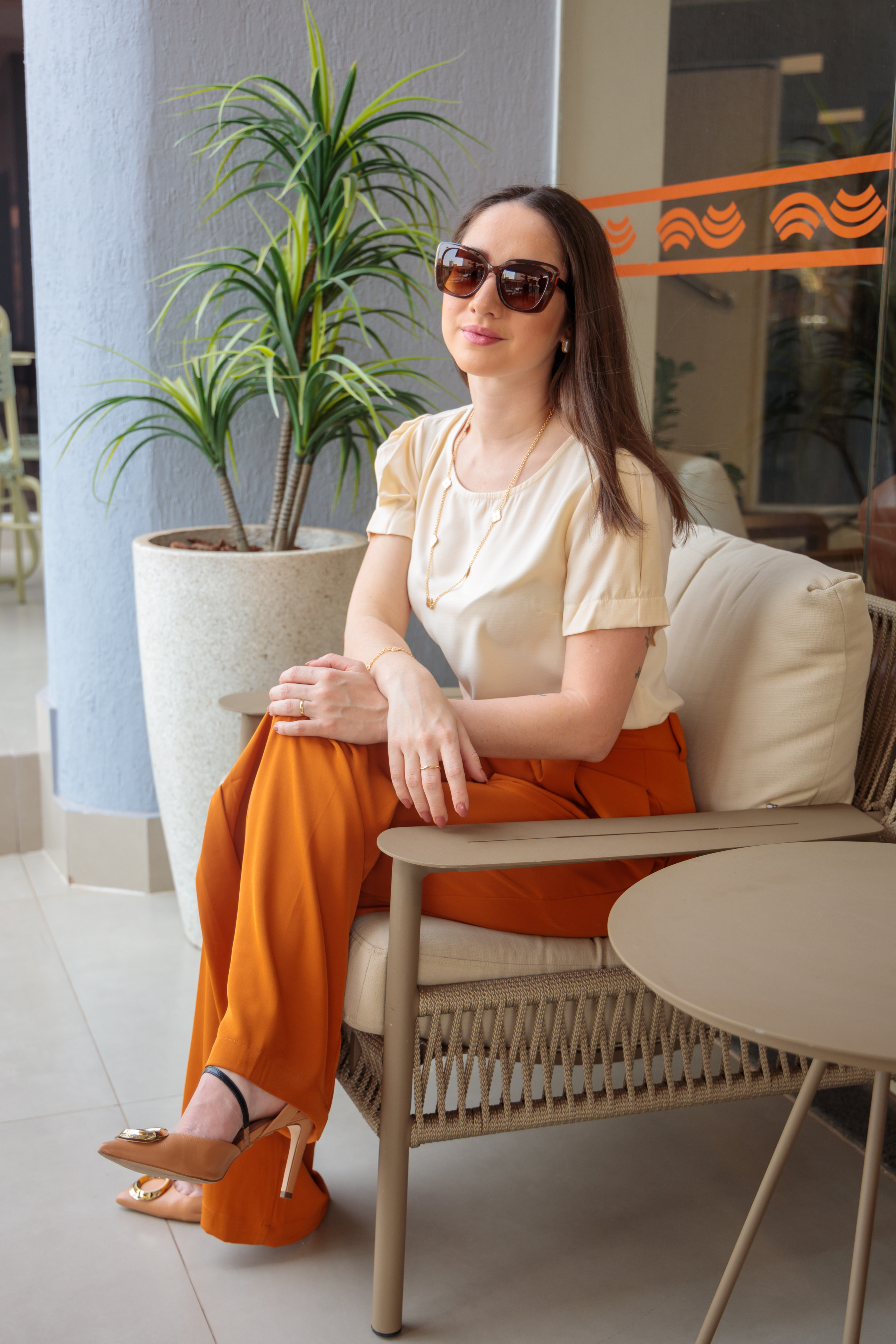 Blusa Lisa Detalhe Manga Maria Creme