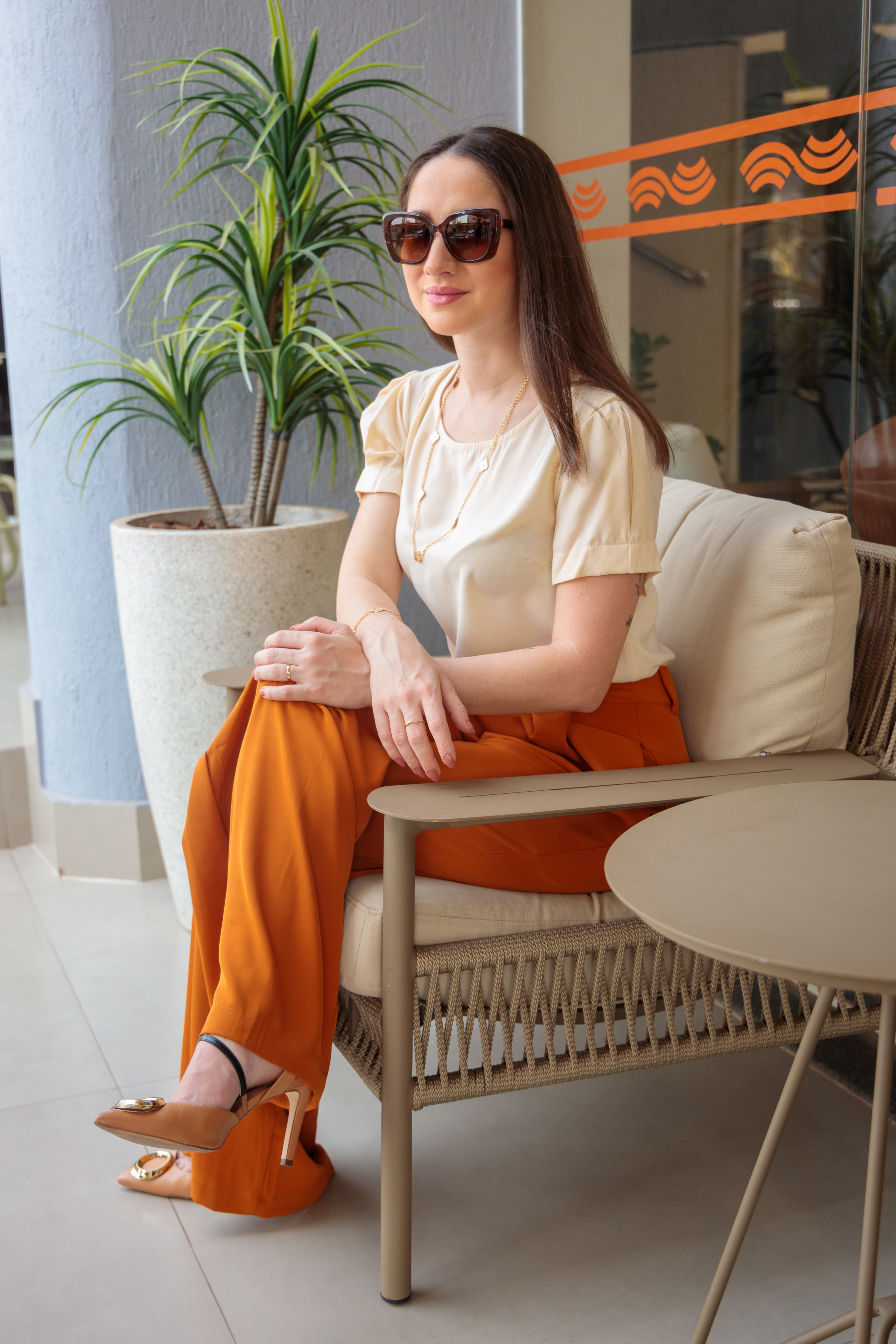 Blusa Lisa Detalhe Manga Maria Creme