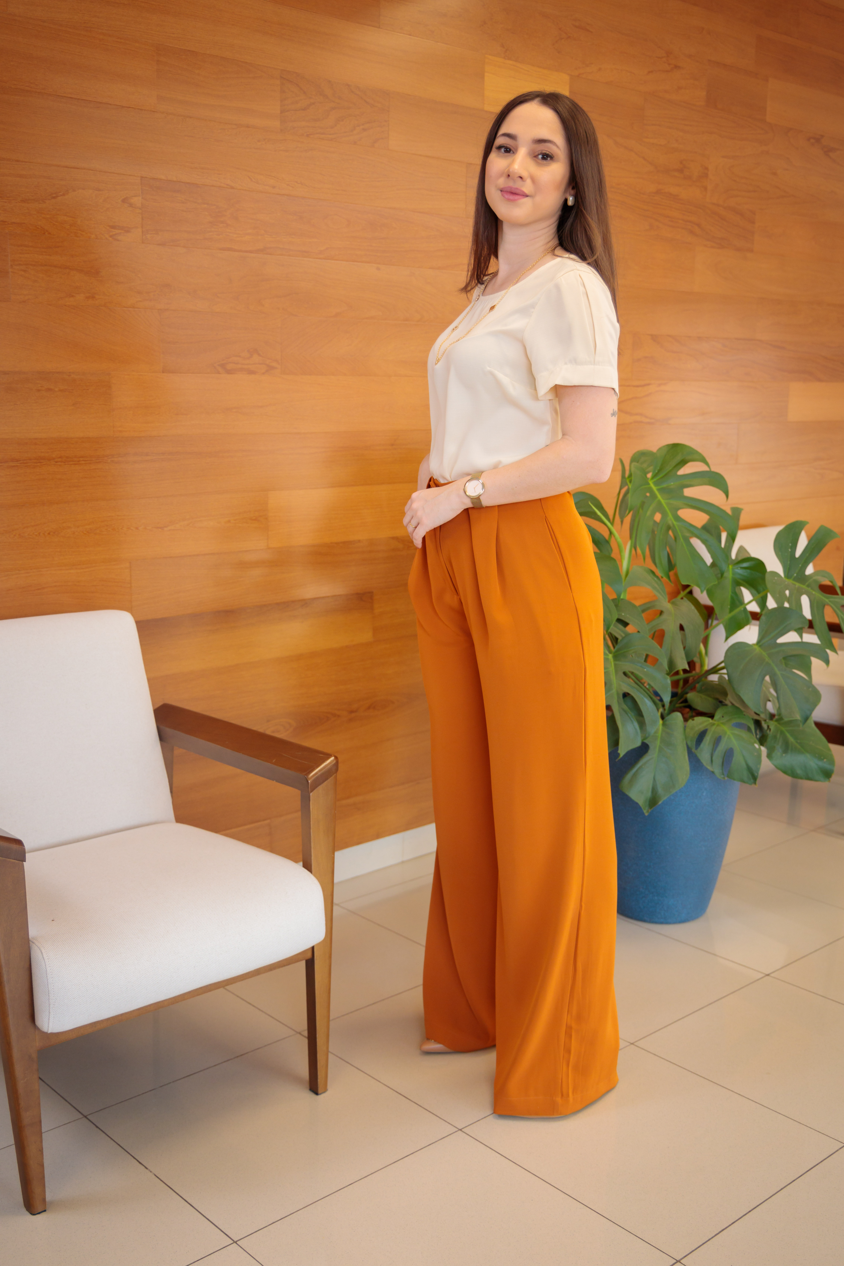 Blusa Lisa Detalhe Manga Maria Creme