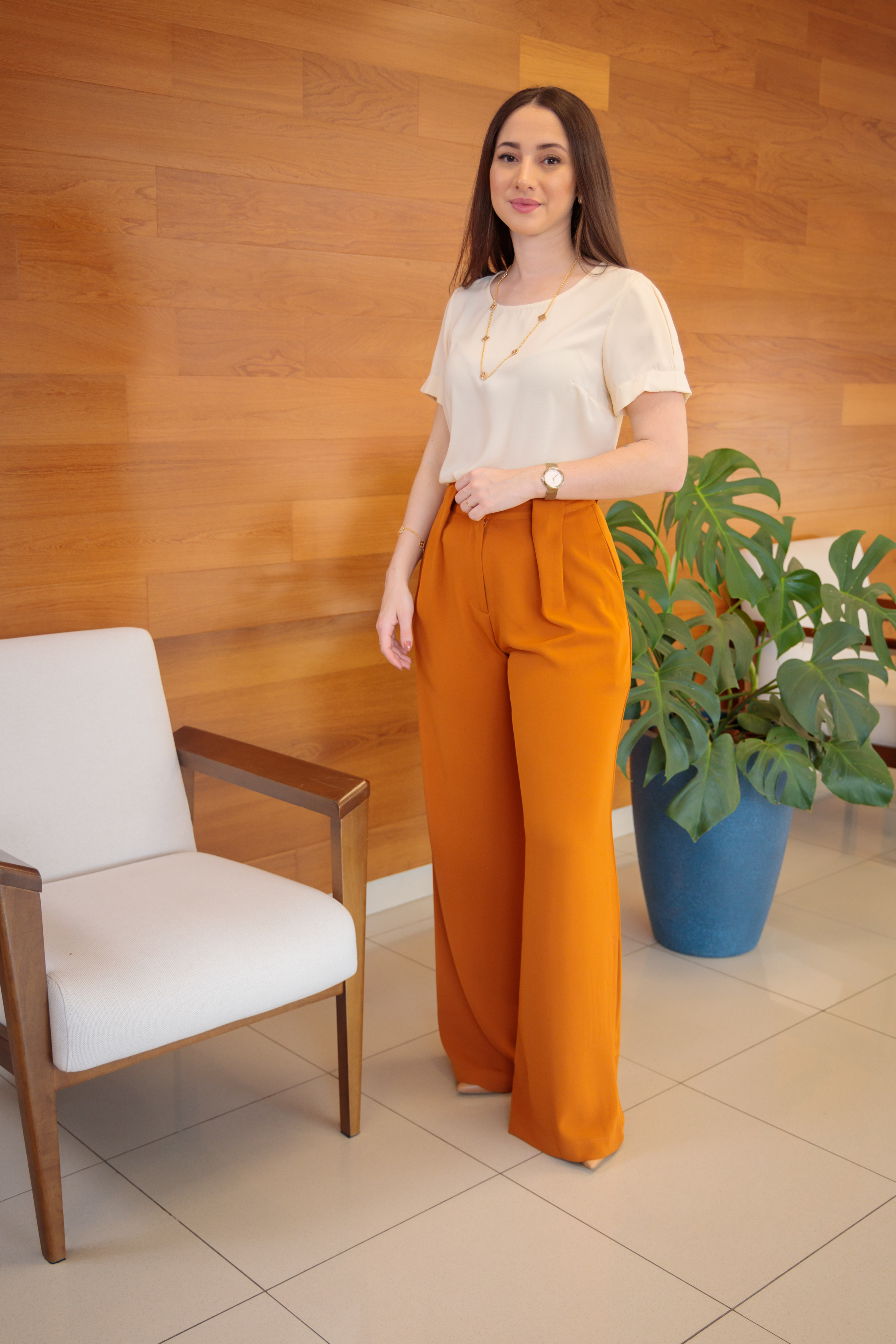 Blusa Lisa Detalhe Manga Maria Creme