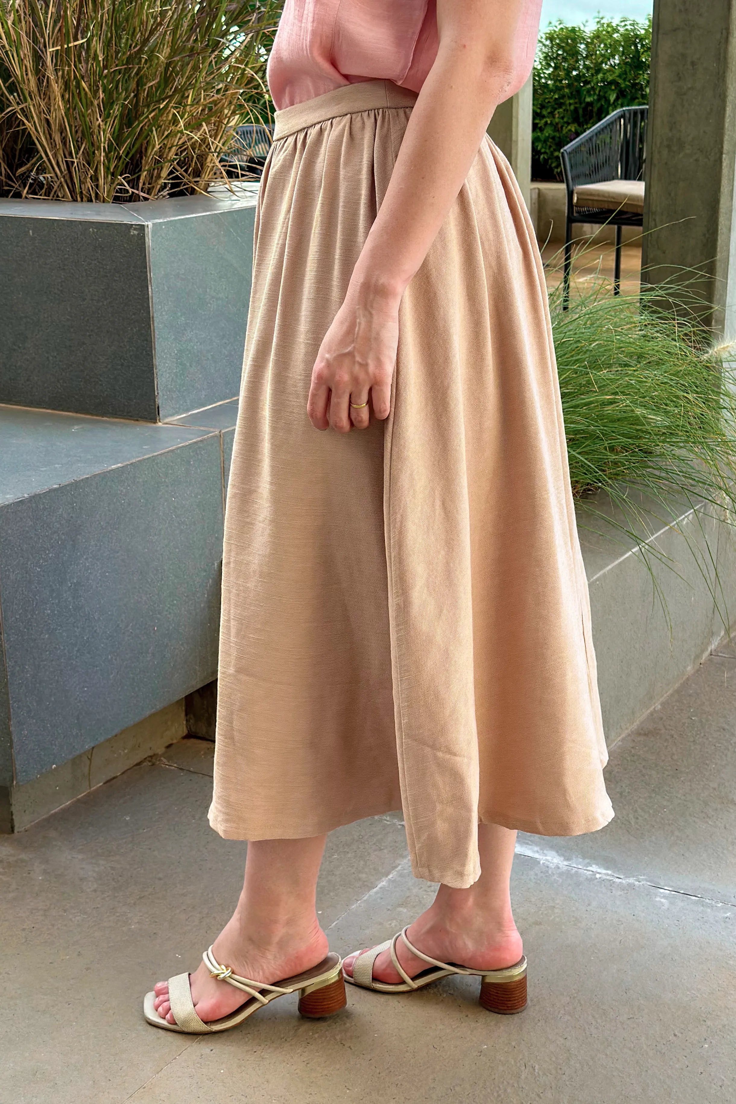 Saia Midi Samanta Bege