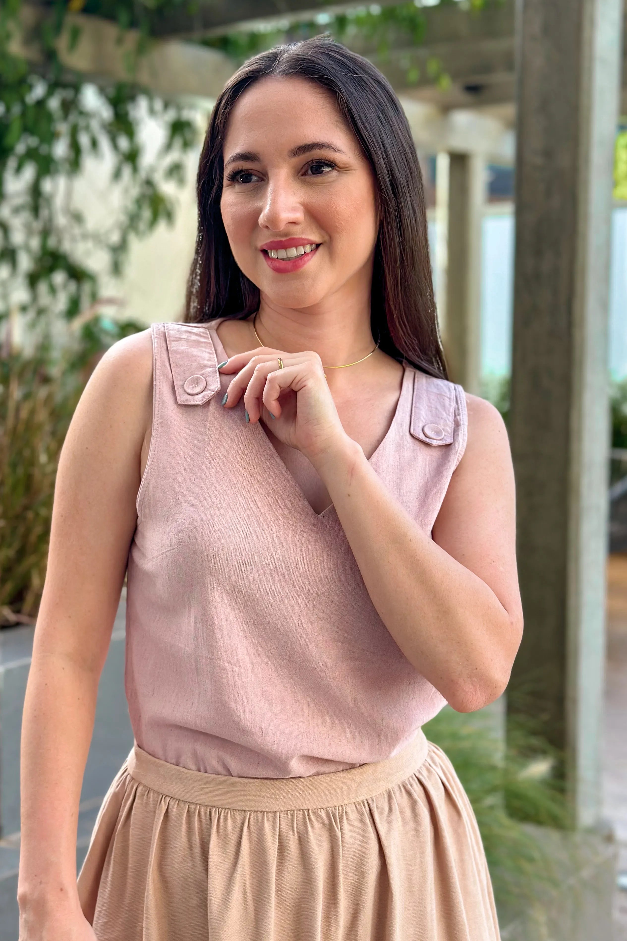 Blusa Regata Em Linho Detalhe Botão Rosy Rosa Claro