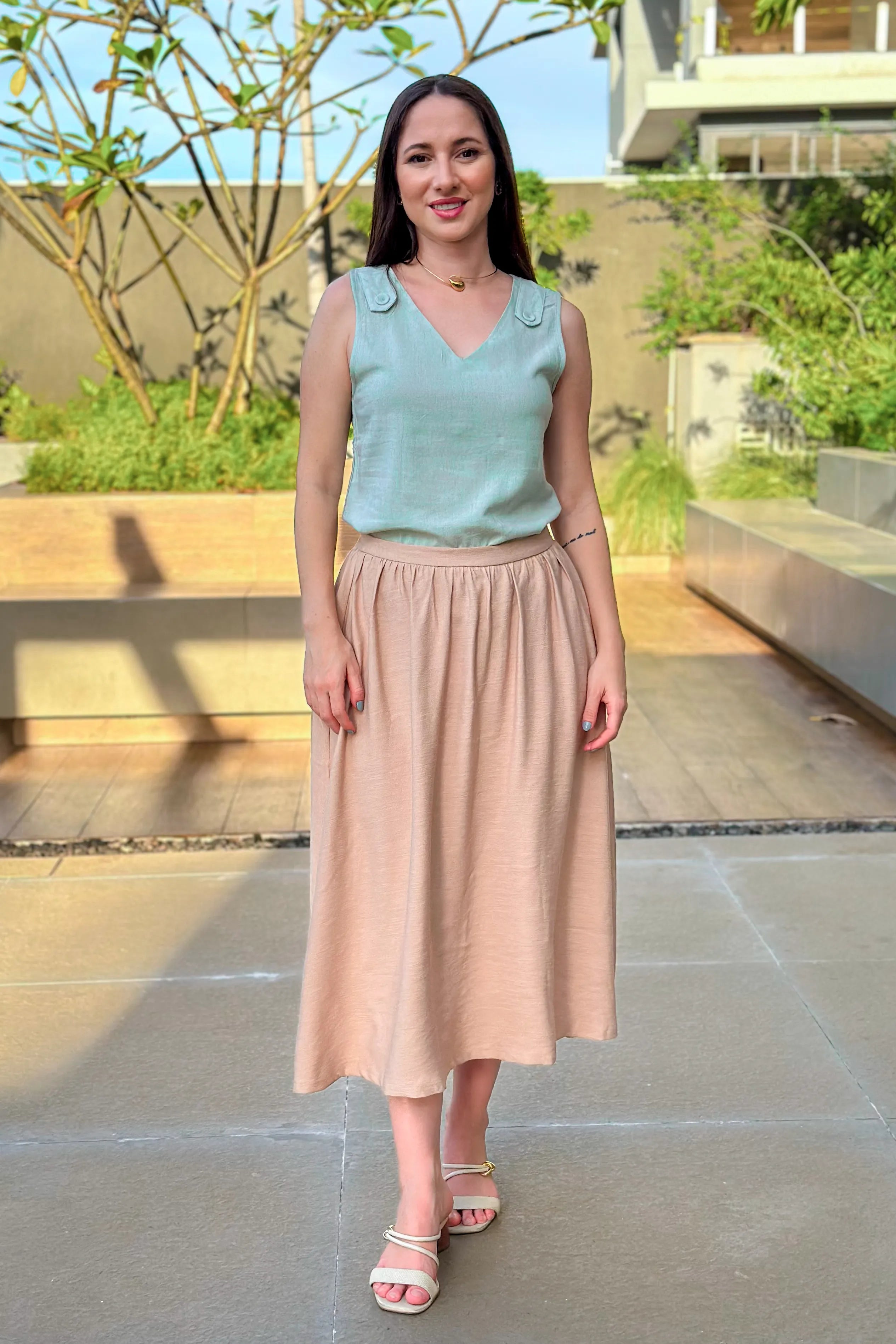 Blusa Regata Em Linho Detalhe Botão Rosy Azul Claro