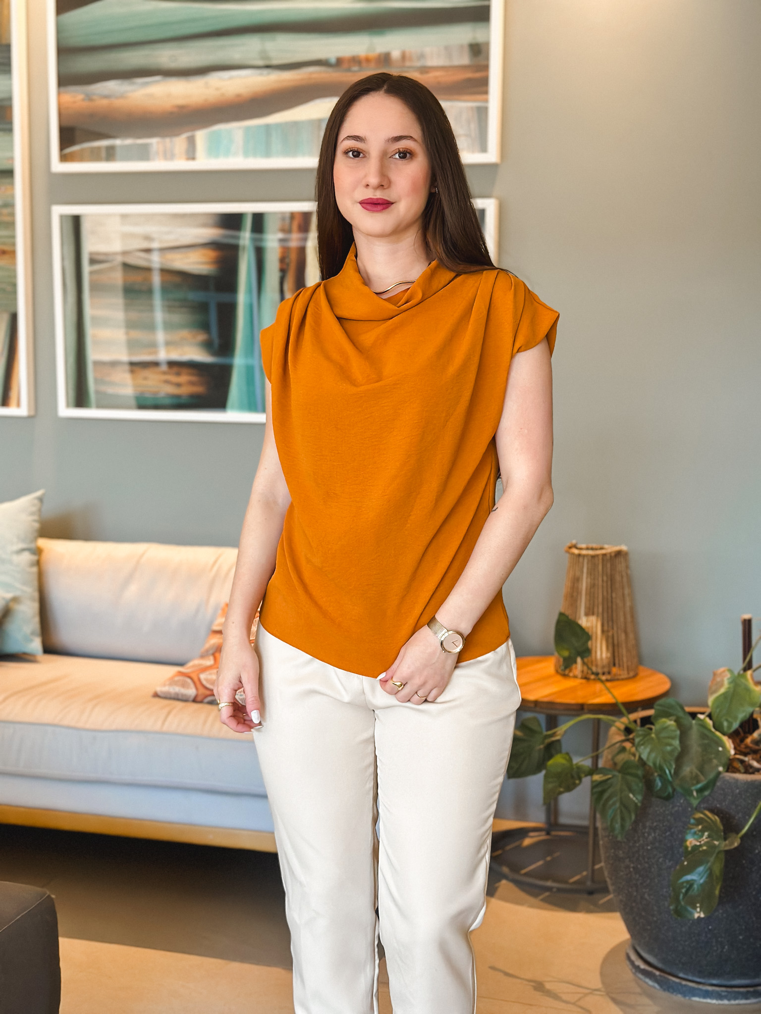 Blusa Manga Curta Gola Boba Andressa Caramelo