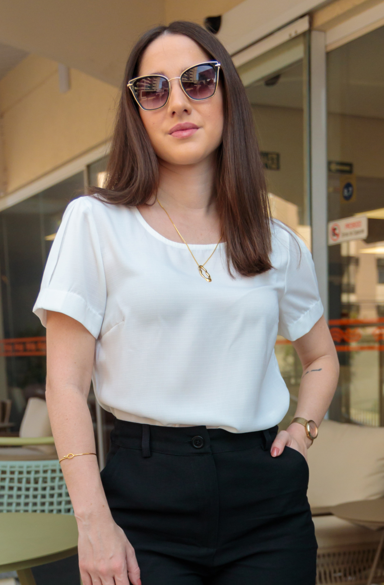 Blusa Lisa Detalhe Manga Maria Branca