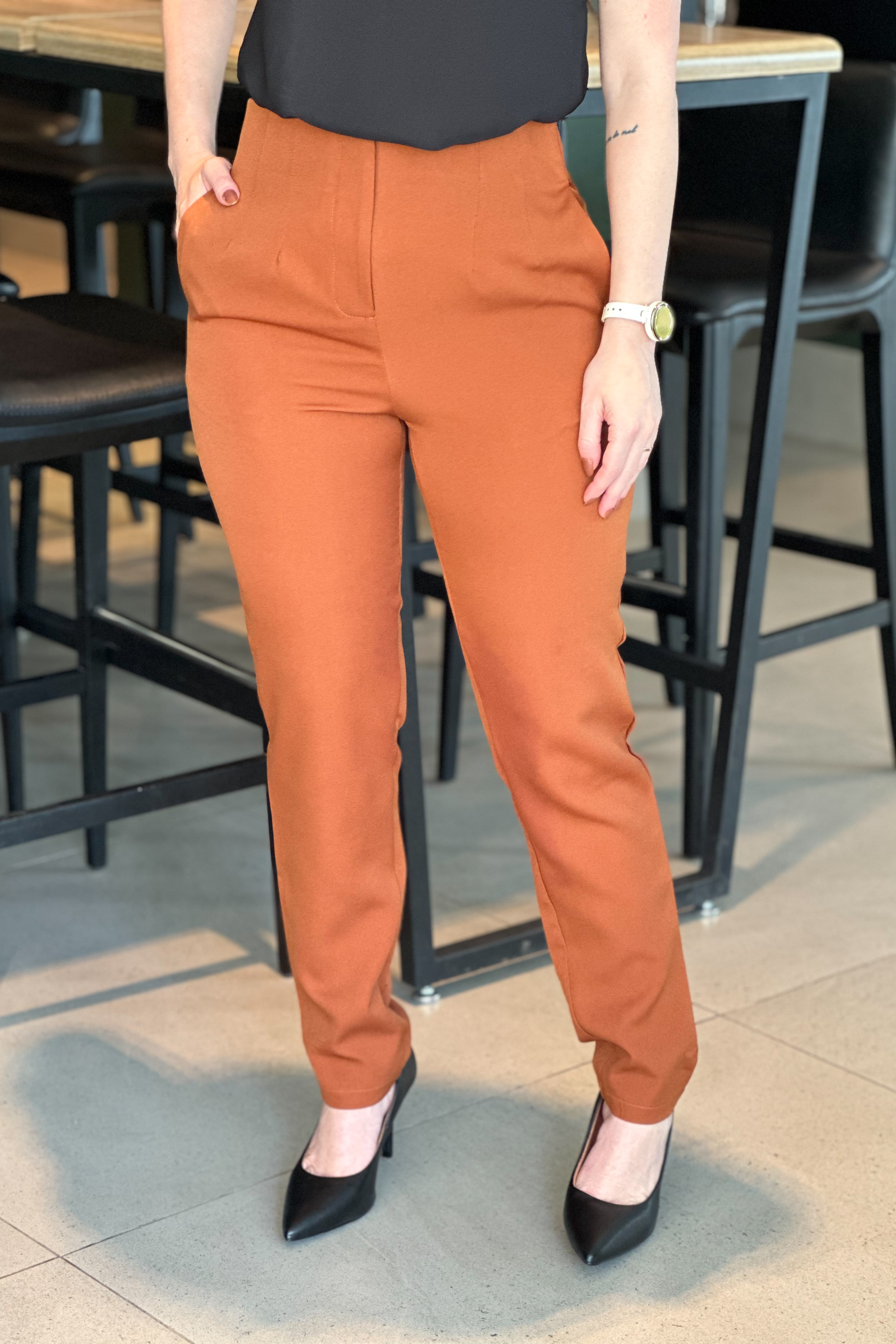 Calça Skinny Detalhe Cós Heloísa Cobre