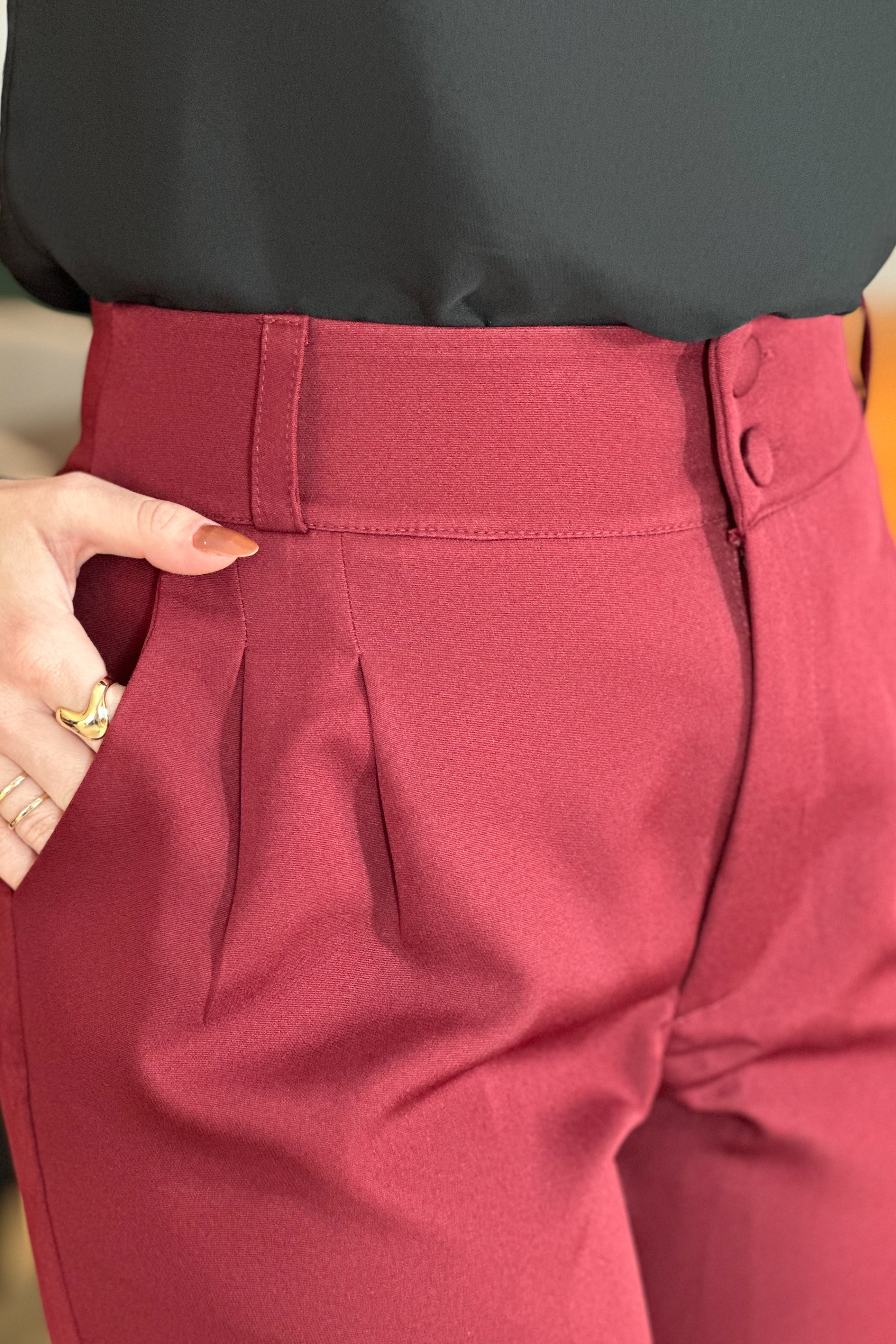 Calça Alfaiataria Flare Botão Duplo Marcela Marsala