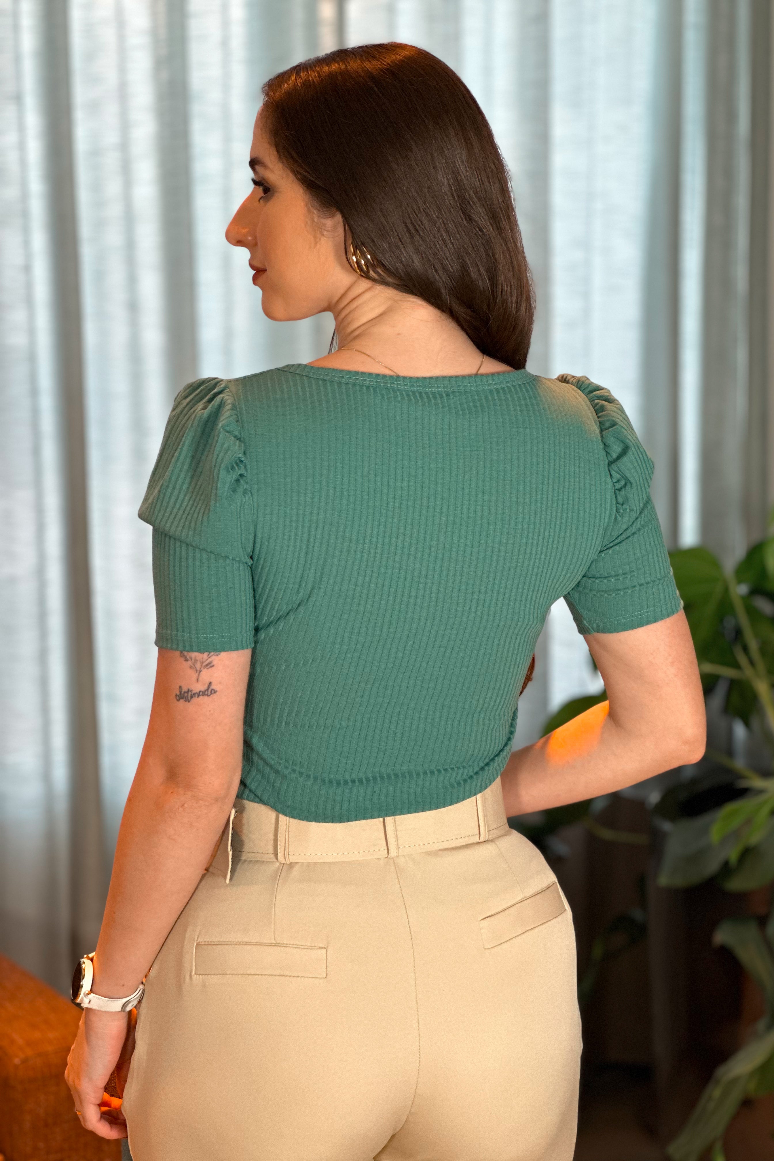 Blusa Canelada Manga Bufante Ellen Verde Menta