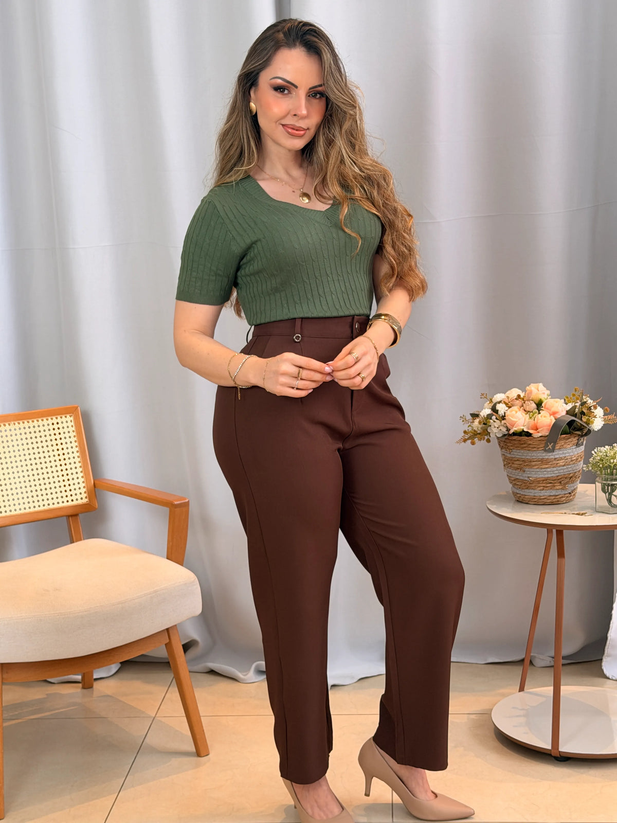 Conjunto: Blusa Laiane Verde + Calça Fabíola Marrom